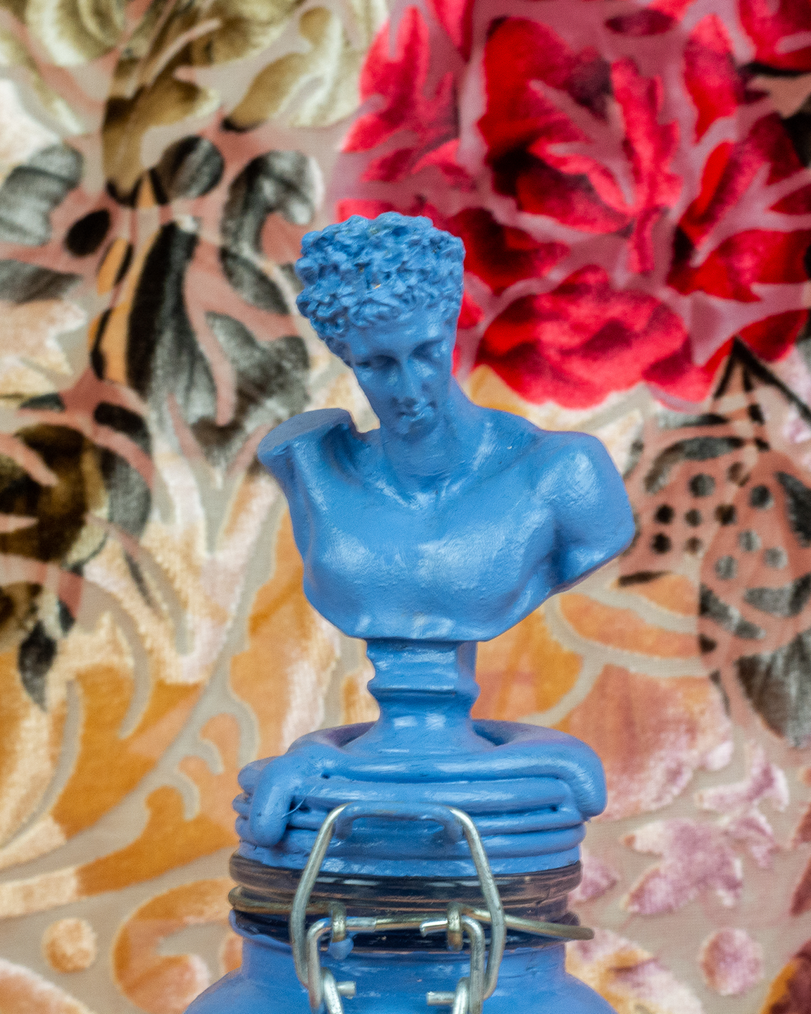 blue-statue-jar-06.png
