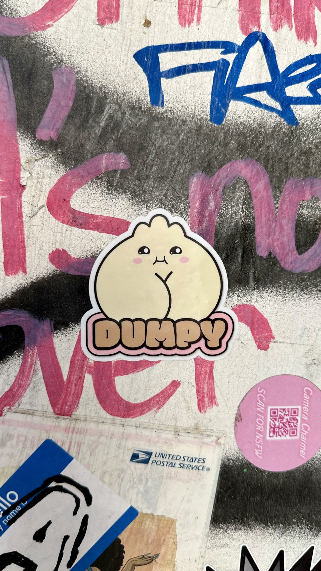 DUMPY_0000s_0001_13.jpg
