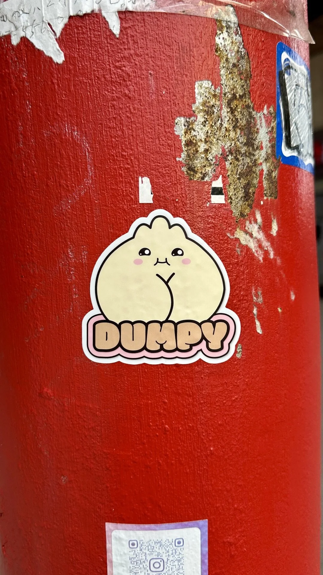 DUMPY_0000s_0006_08.jpg