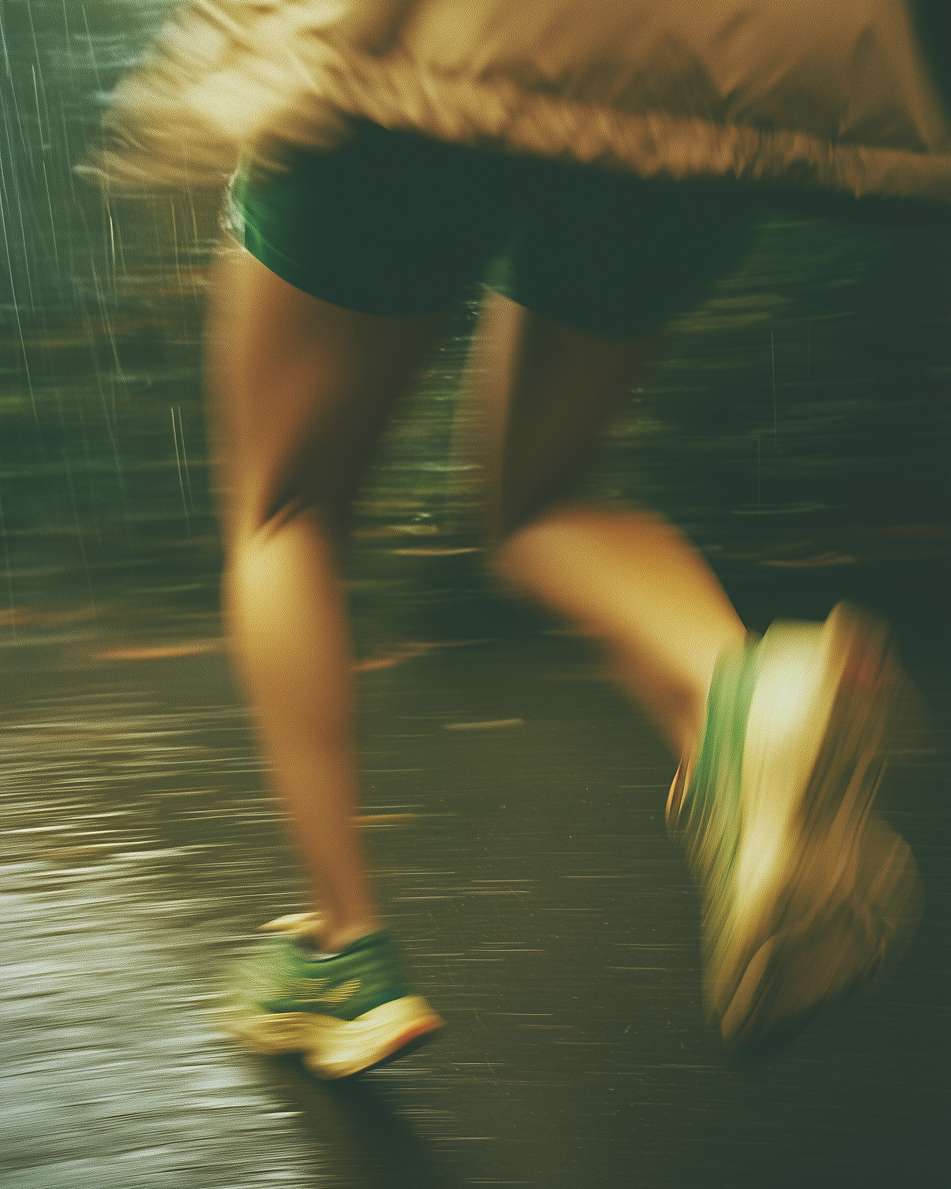 b_vi_film_photography_blurred_photograph_of_female_legs_running_b32974db-c0e2-47ee-b328-eb34bd5811f4.png