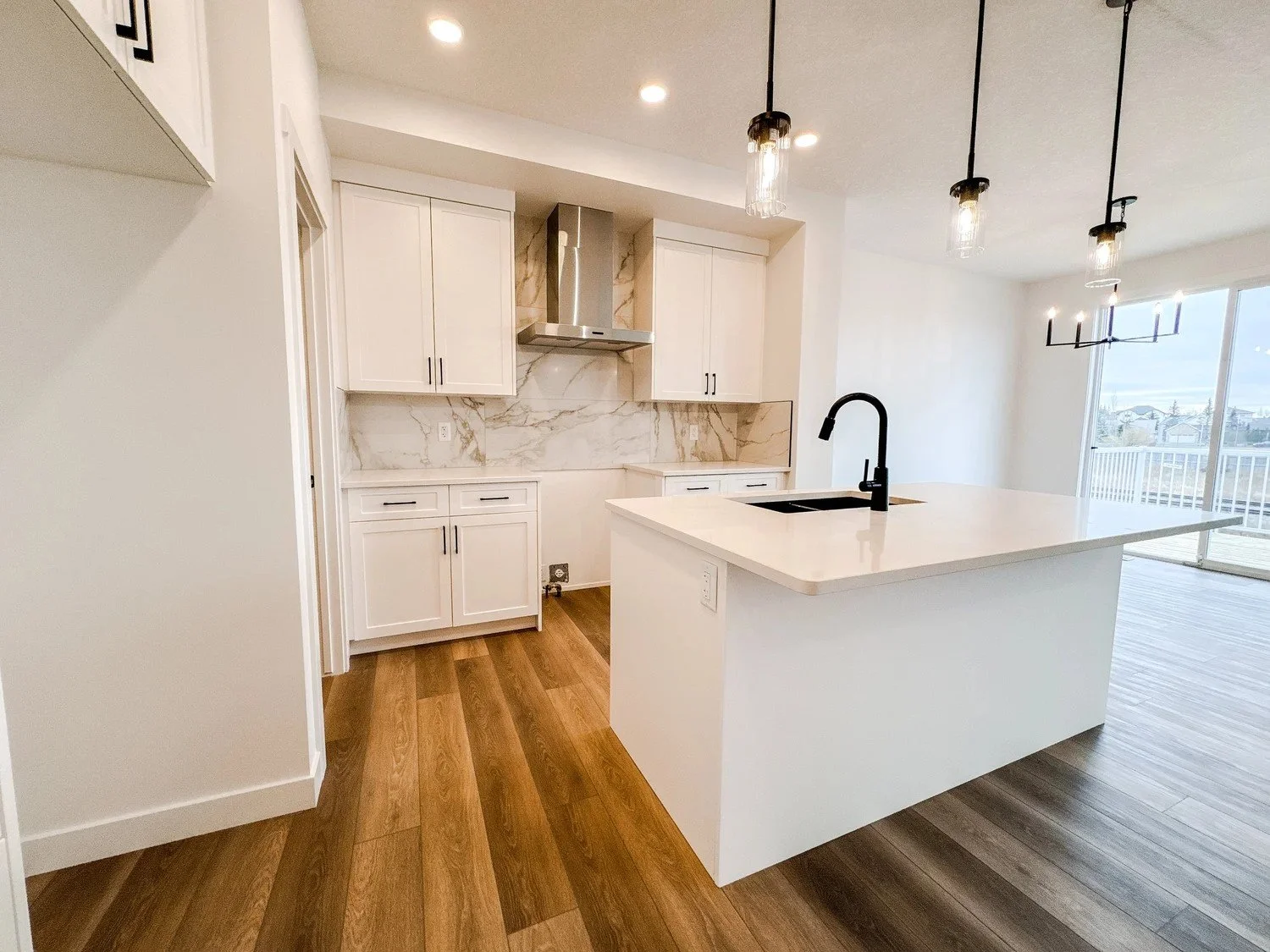 Quick Possession Homes in Cochrane: A South Backing Walkout