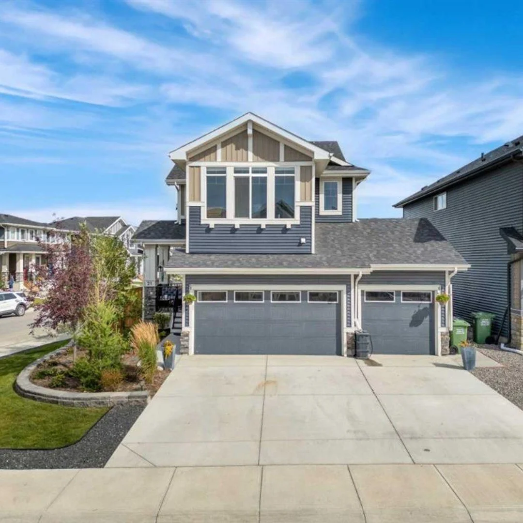 Sunset Ridge Cochrane Homes for Sale: A Triple Garage Tour