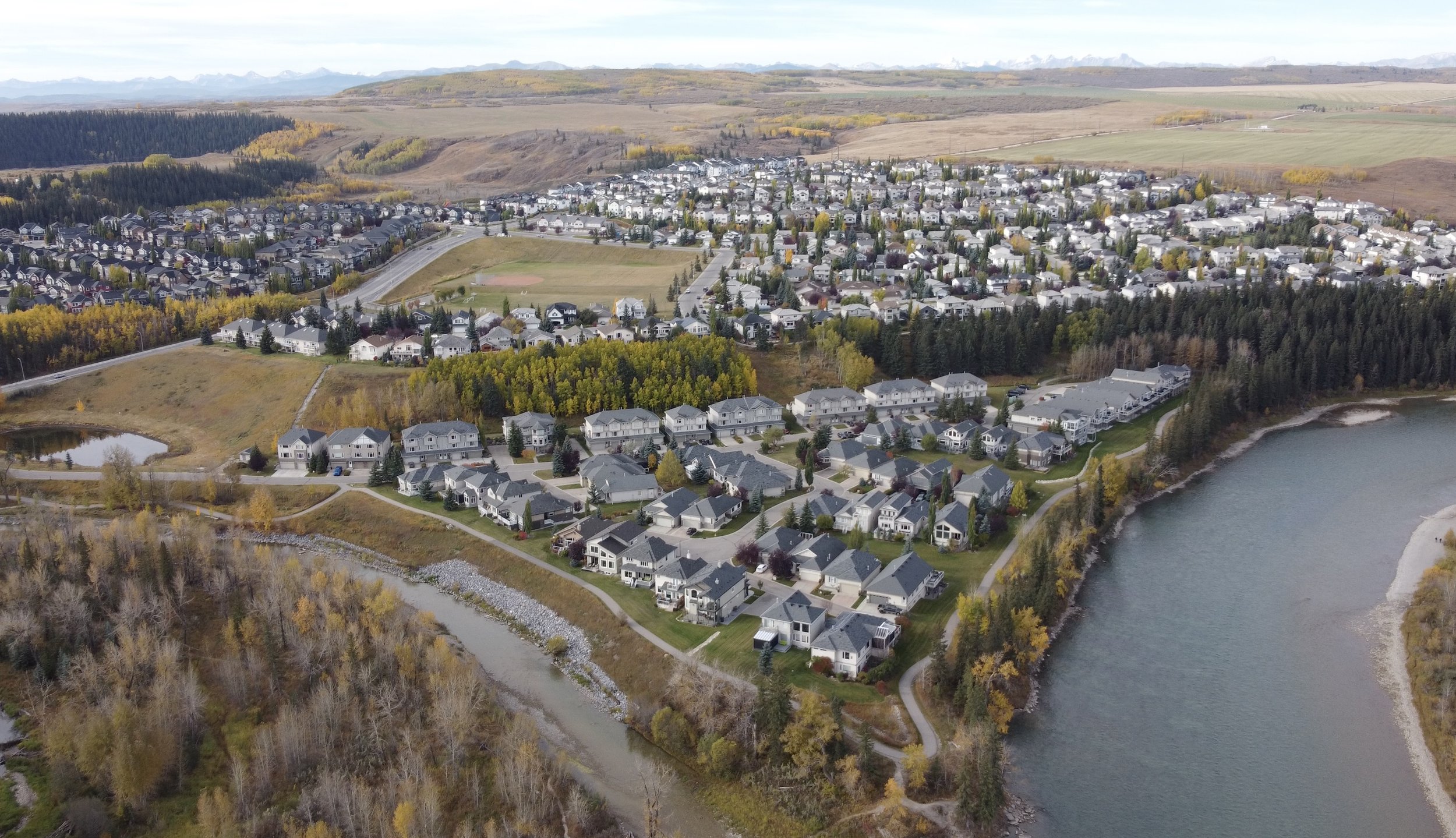Bow Ridge Cochrane: The Tucked Away Hillside Community