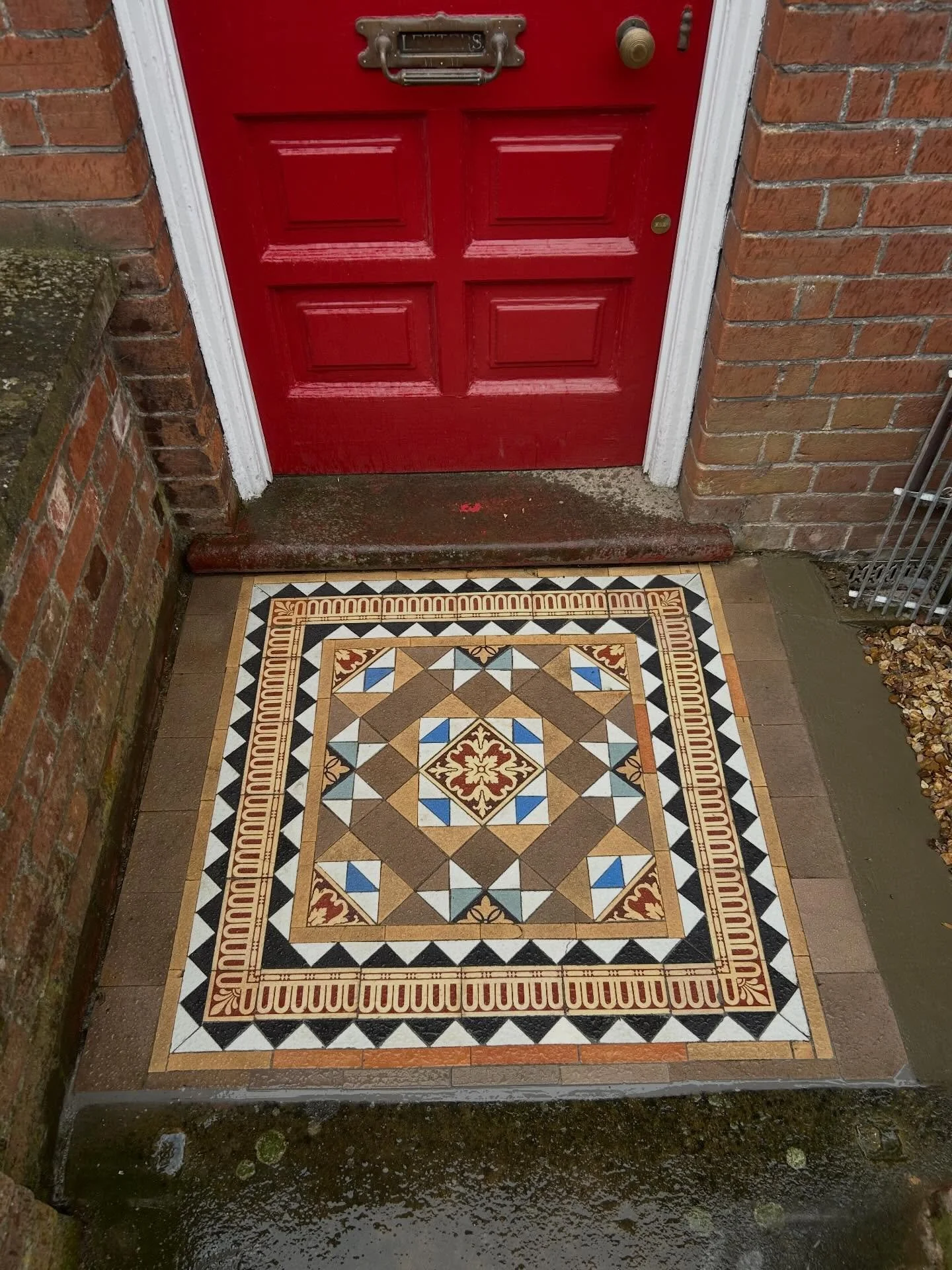 A light restoration of this beautiful small path in Clare Suffolk