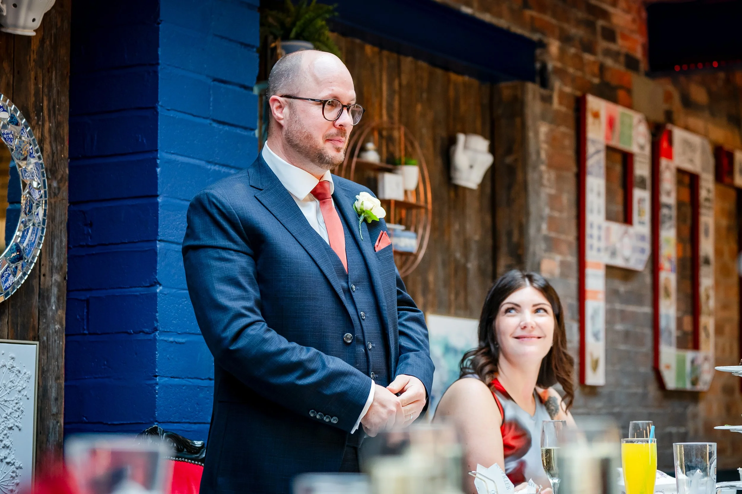 The Art and Duty of the Wedding Photographer: More Than Just a Click