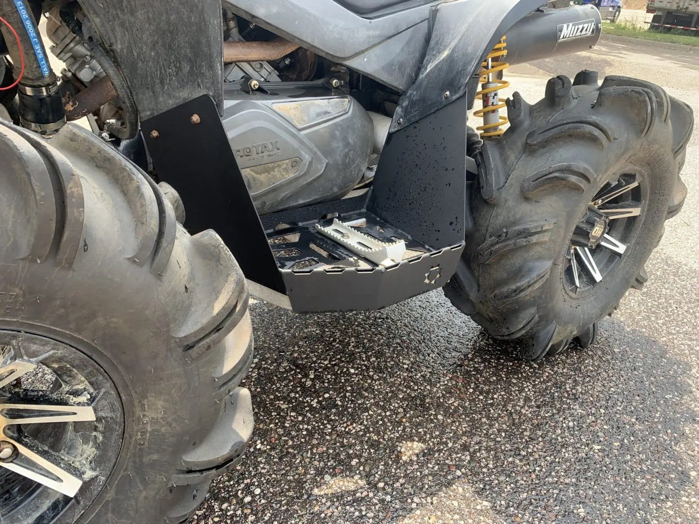 Can-Am Gen 1 Renegade Footwells