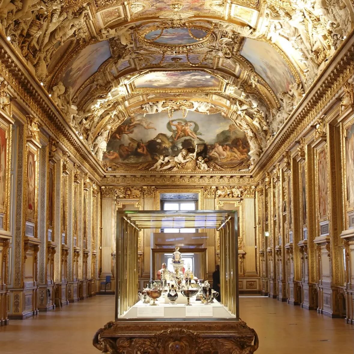 NEW PODCAST EPISODE | HEISTS &amp; HEAVENLY FRESCOES

&lsquo;The scene of the crime&rsquo; for the latest Louvre heist - the Galerie d&rsquo;Apollon!

In this timely episode, Rory steps into the shoes of Inspector Clouseau to give Geoff - and you - a