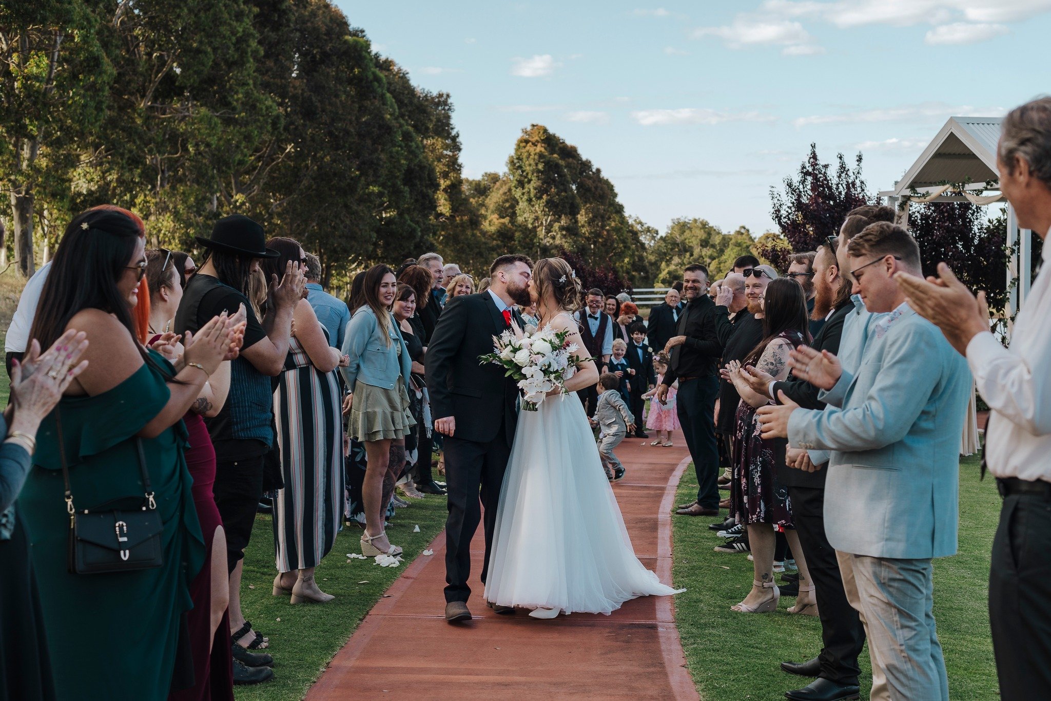 ✨❤️ Still in absolute awe of this incredible day at Edith Valley!! ❤️✨
Venue: @@edithvalley_
Planner: @erin.hansen.events
#loveislove #southwestweddingphotography #southwestweddingphotographer #brookerenaephotography #CapturedWithLove #WeddingPh