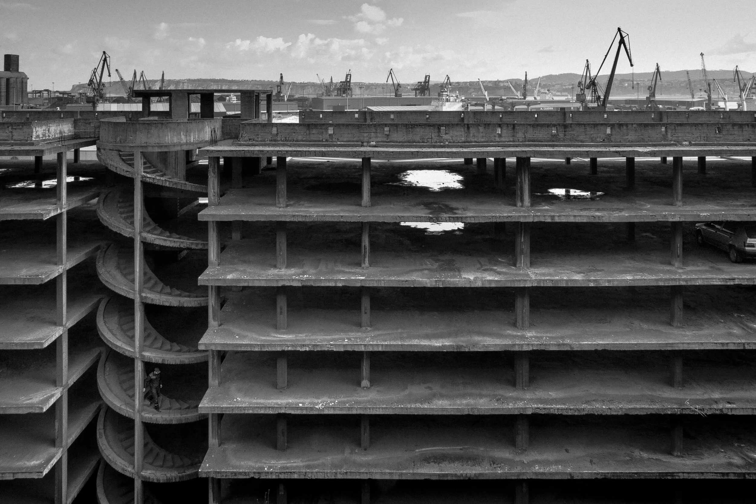 Mikel Muruzabal - Shaping the City urban landscape BW series - 16.jpg