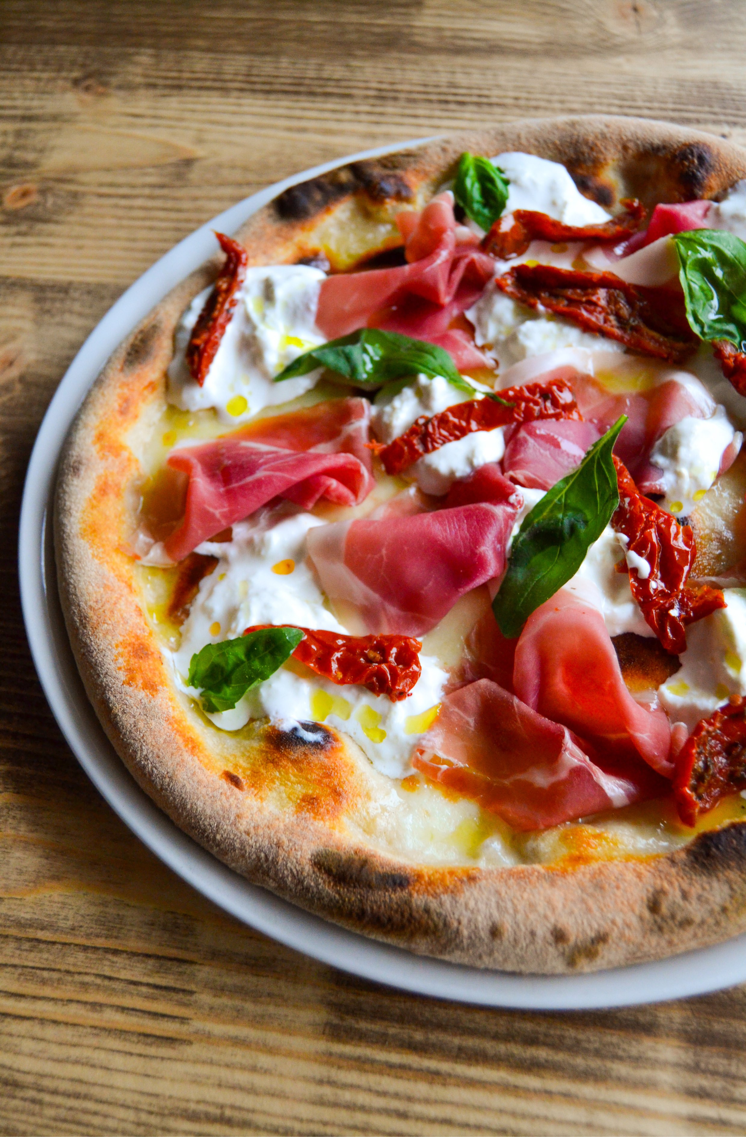 CRUDO E STRACCIATELLA