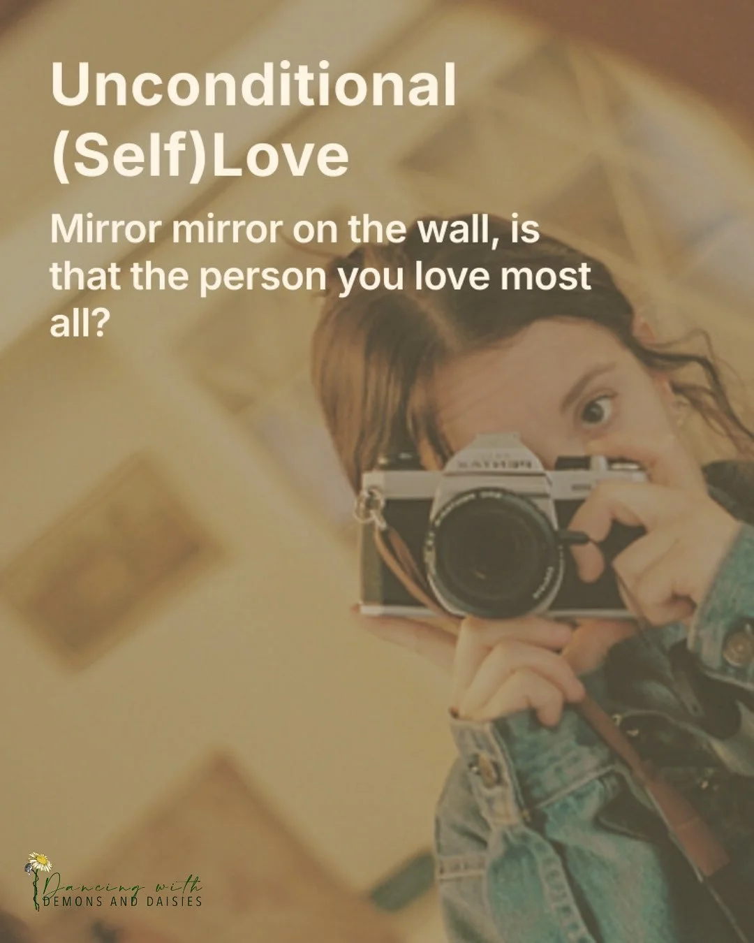 ♡&hearts;︎ UNCONDITIONAL (SELF)LOVE &hearts;︎♡

Have you ever looked so close at your reflection just to see what it&rsquo;s like to receive your own gaze?

It was wildly trippy I have to admit, but wildly beautiful, erotic, &amp; emotional.

It was 