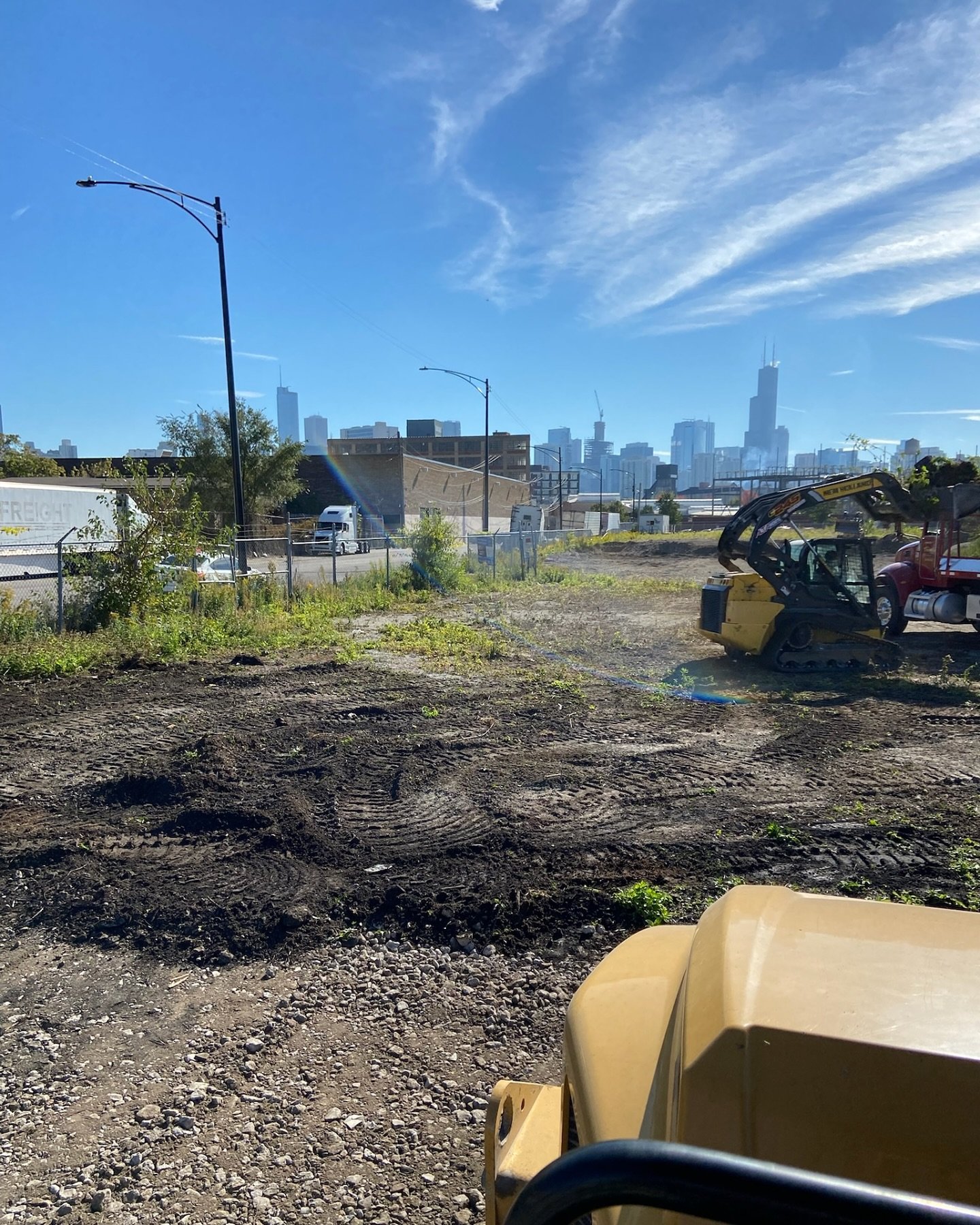 A view we&rsquo;ll never get tired of ☀️ 

#streamlinepaving #thewindycity #paving #asphalt #qualityconstruction #chicagopaving #chicagoconstruction #chicagopaving