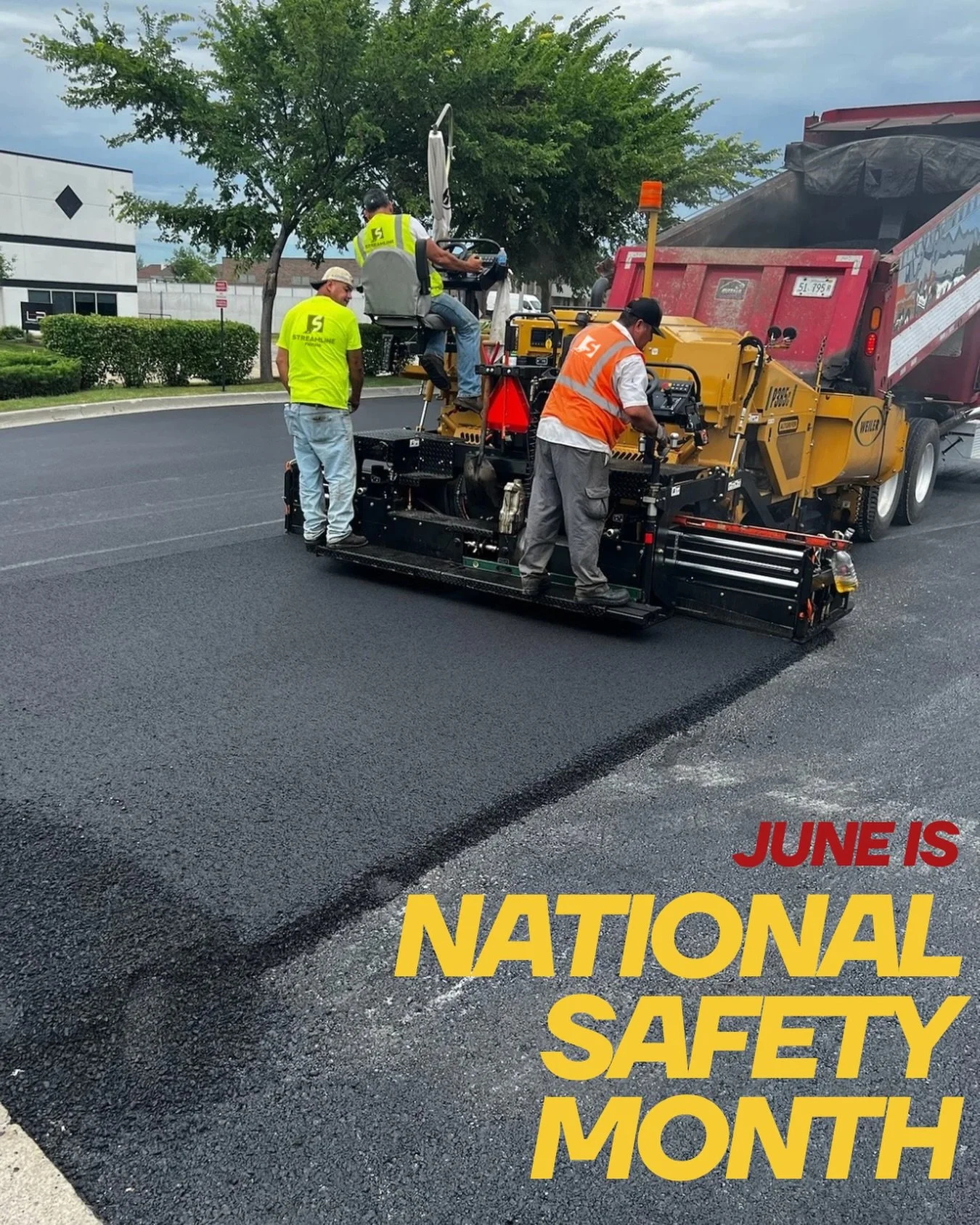 June is National Safety Month, and serves as a reminder that safety is never something we take lightly at Streamline.

As we head into a busy season, we recently met with our crew to review safety procedures and make sure everyone is equipped with th