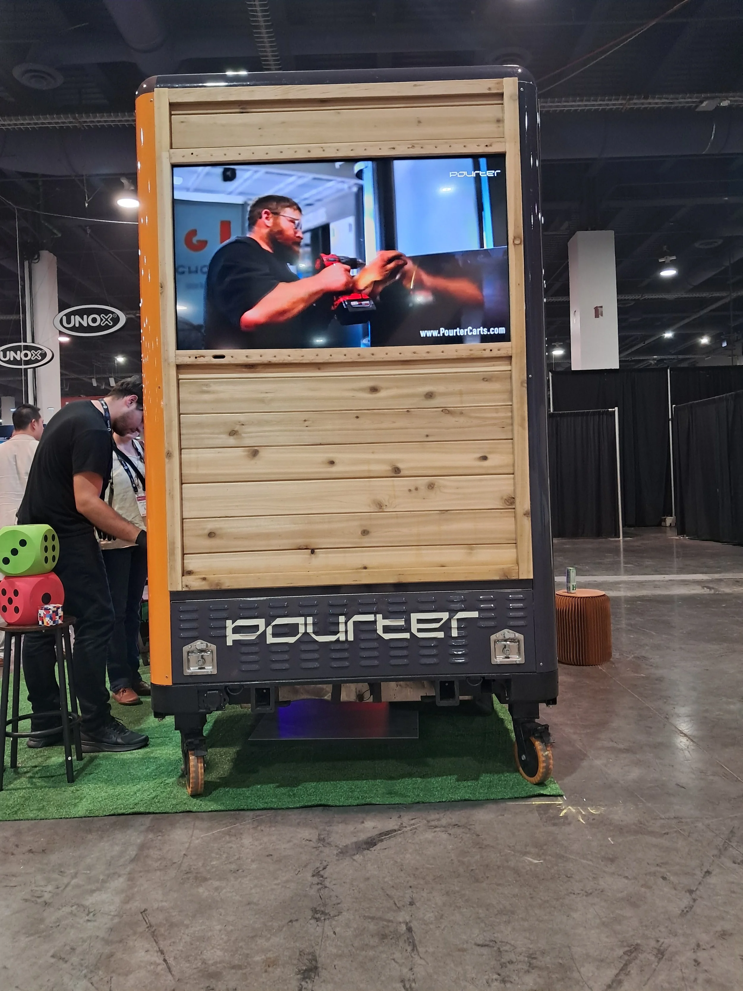 Custom Food Truck Vendor
