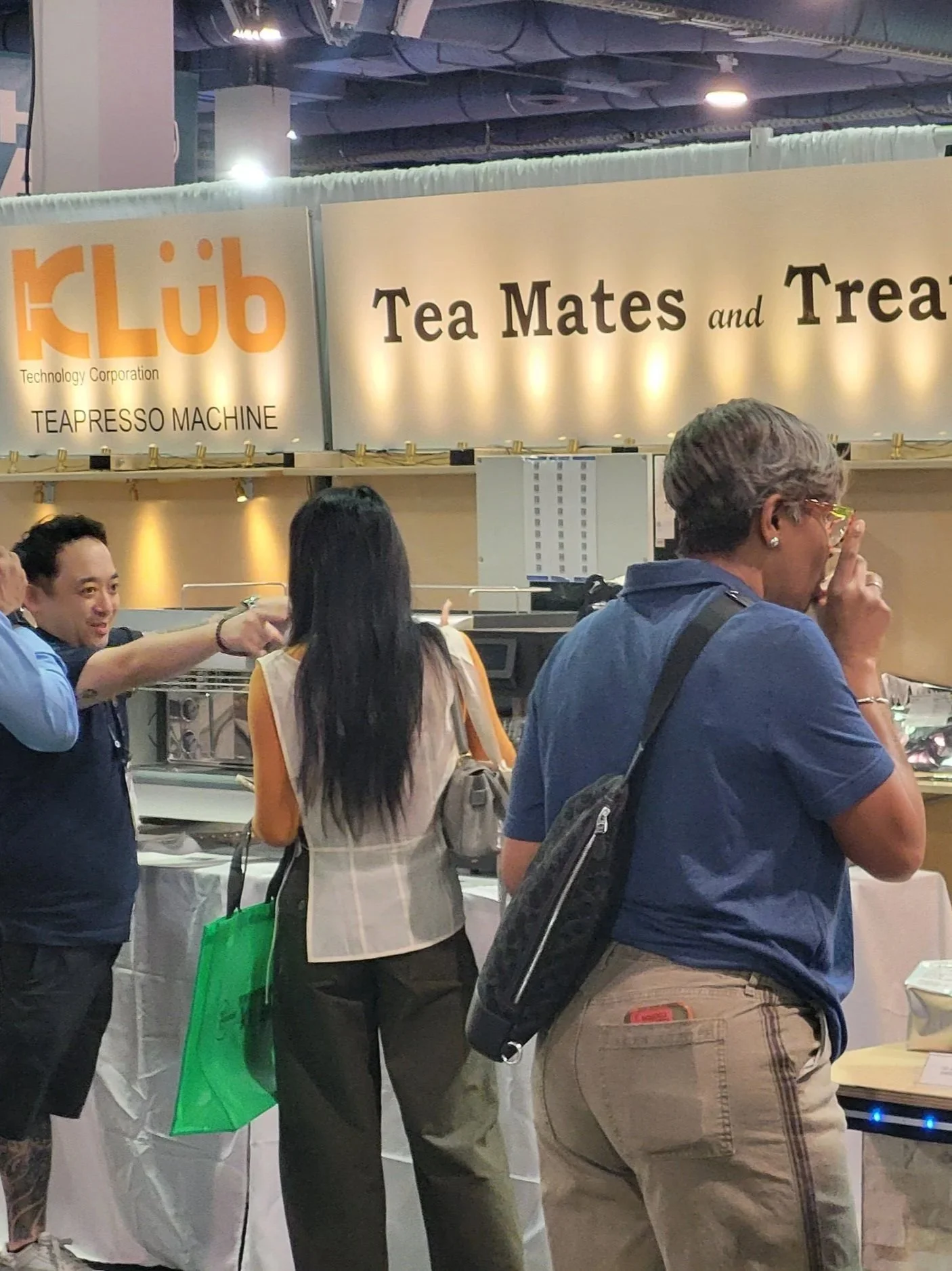 Teaspresso Machine Booth