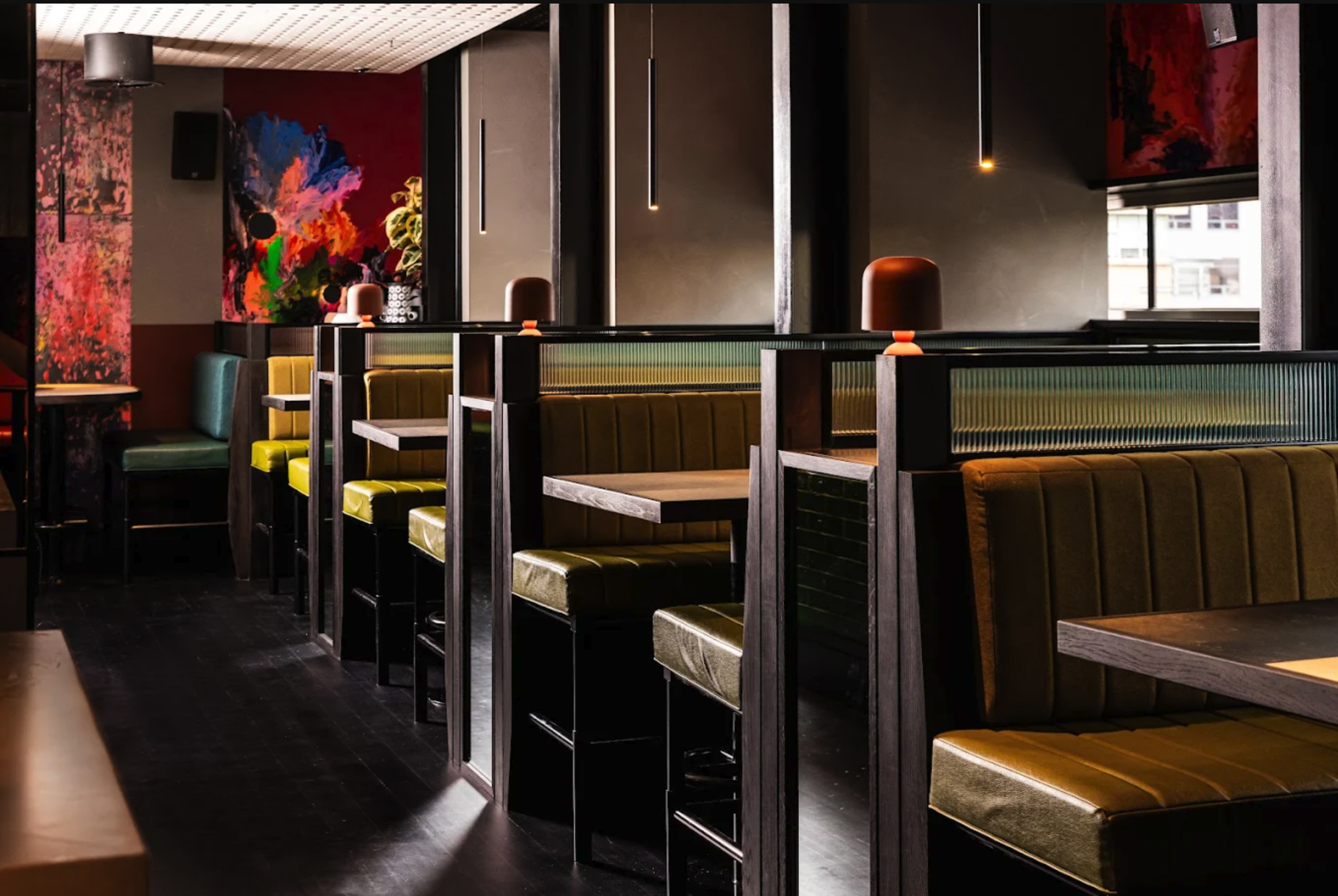 QT Rooftop: Chic European Elegance High Above Russell Street