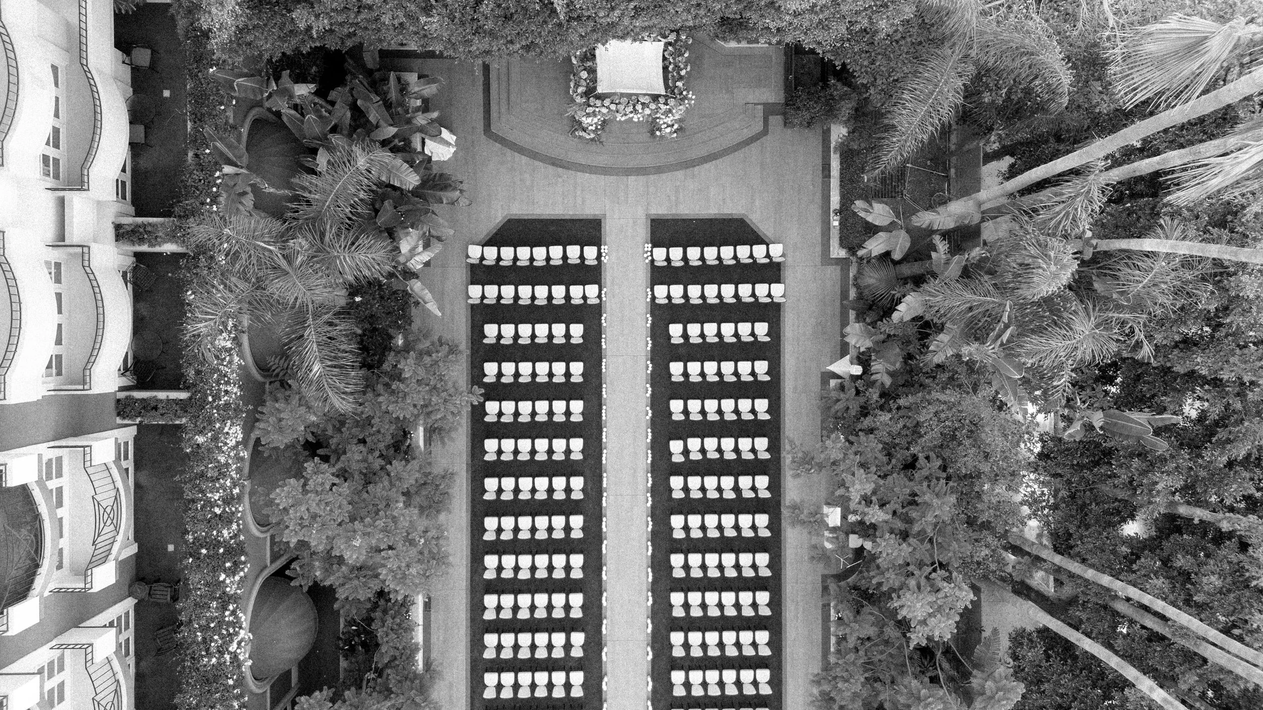 FOUR-SEASONS-HOTEL-LOS-ANGELES-AT-BEVERLY-HILLS-WEDDING-KSP-STUDIO-CEREMONY-3.jpg