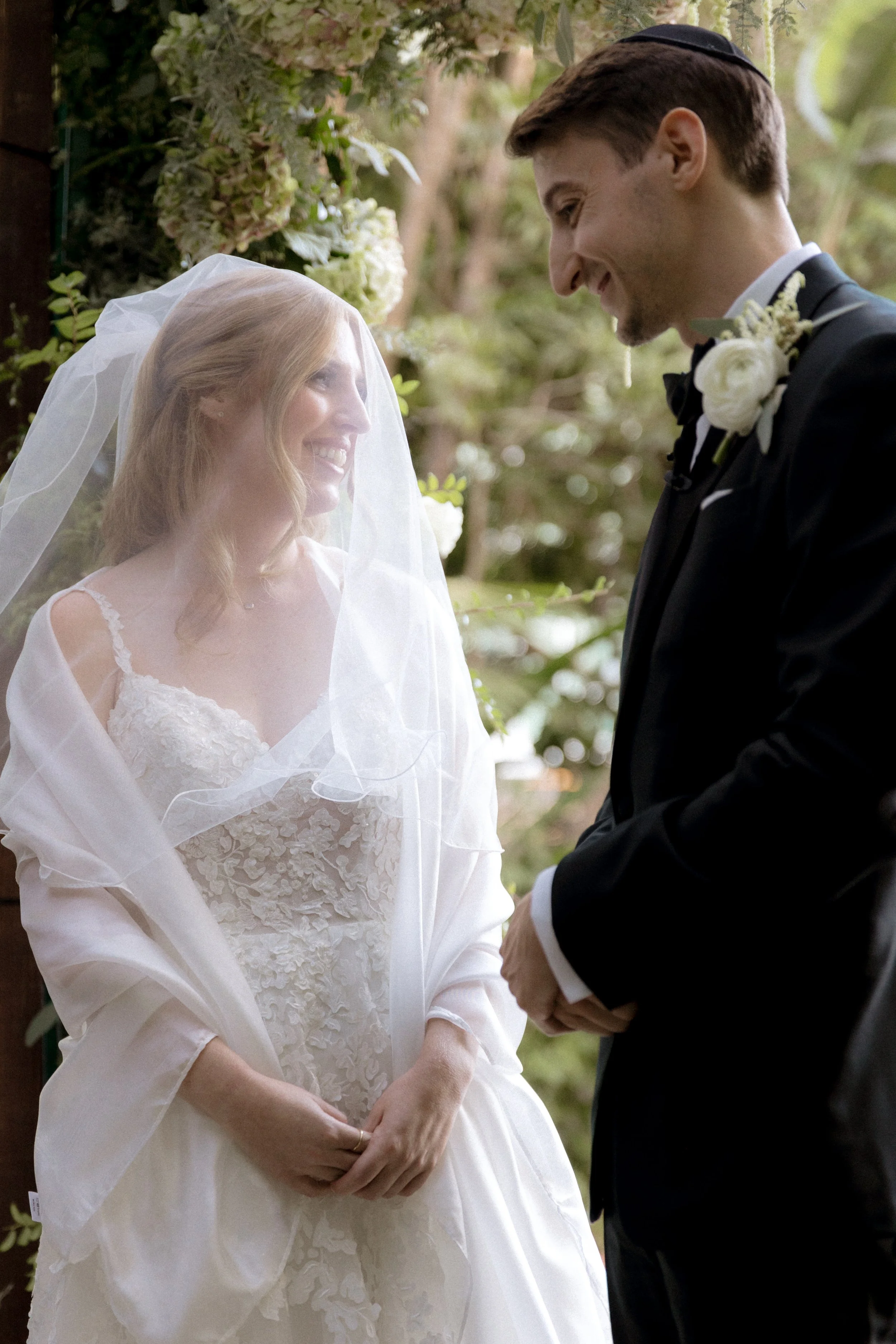 FOUR-SEASONS-HOTEL-LOS-ANGELES-AT-BEVERLY-HILLS-WEDDING-KSP-STUDIO-CEREMONY-93.jpg
