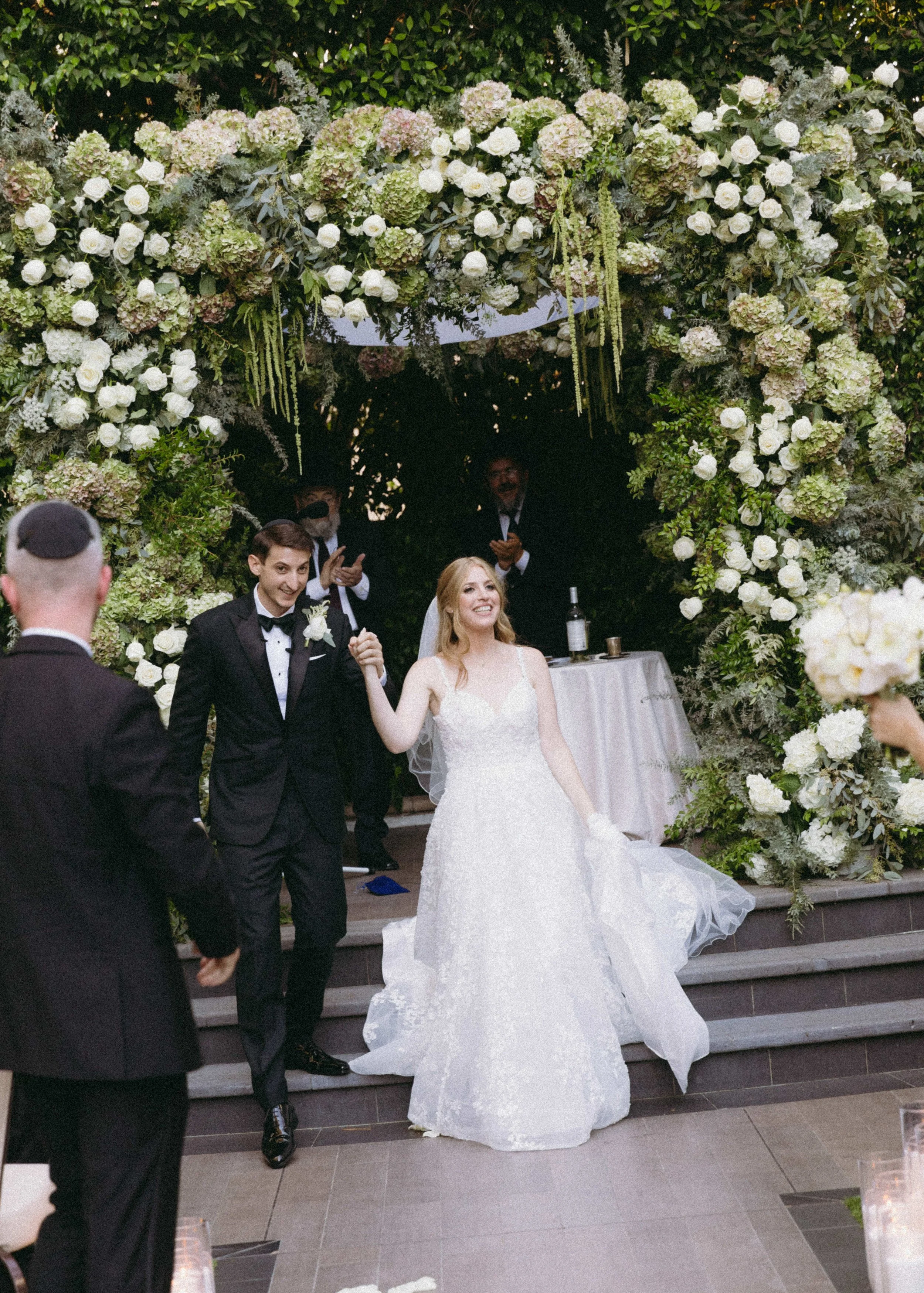 FOUR-SEASONS-HOTEL-LOS-ANGELES-AT-BEVERLY-HILLS-WEDDING-KSP-STUDIO-CEREMONY-114.jpg