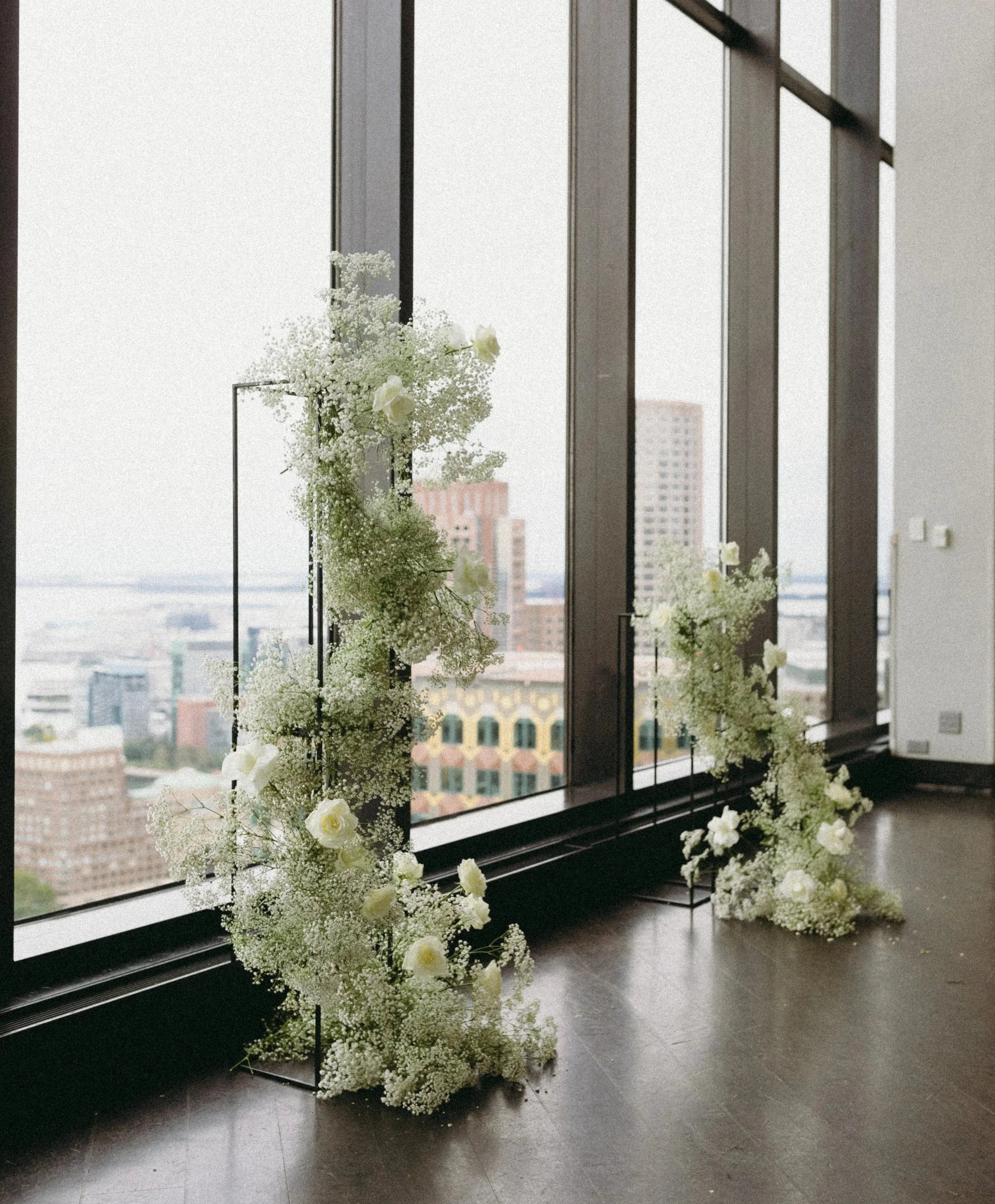 a-modern-boston-wedding-at-the-state-room-a-longwood-venue-katie-salerno-photography-ceremony-12.jpg