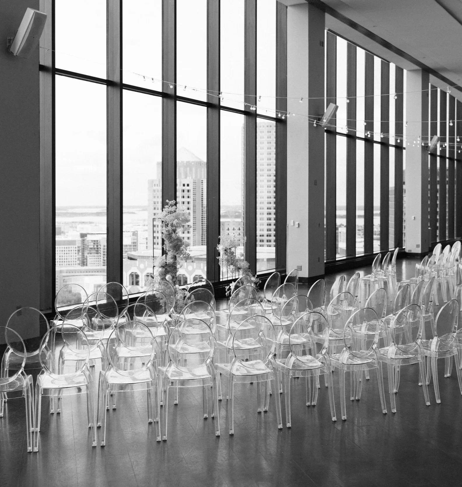 a-modern-boston-wedding-at-the-state-room-a-longwood-venue-katie-salerno-photography-ceremony-10.jpg