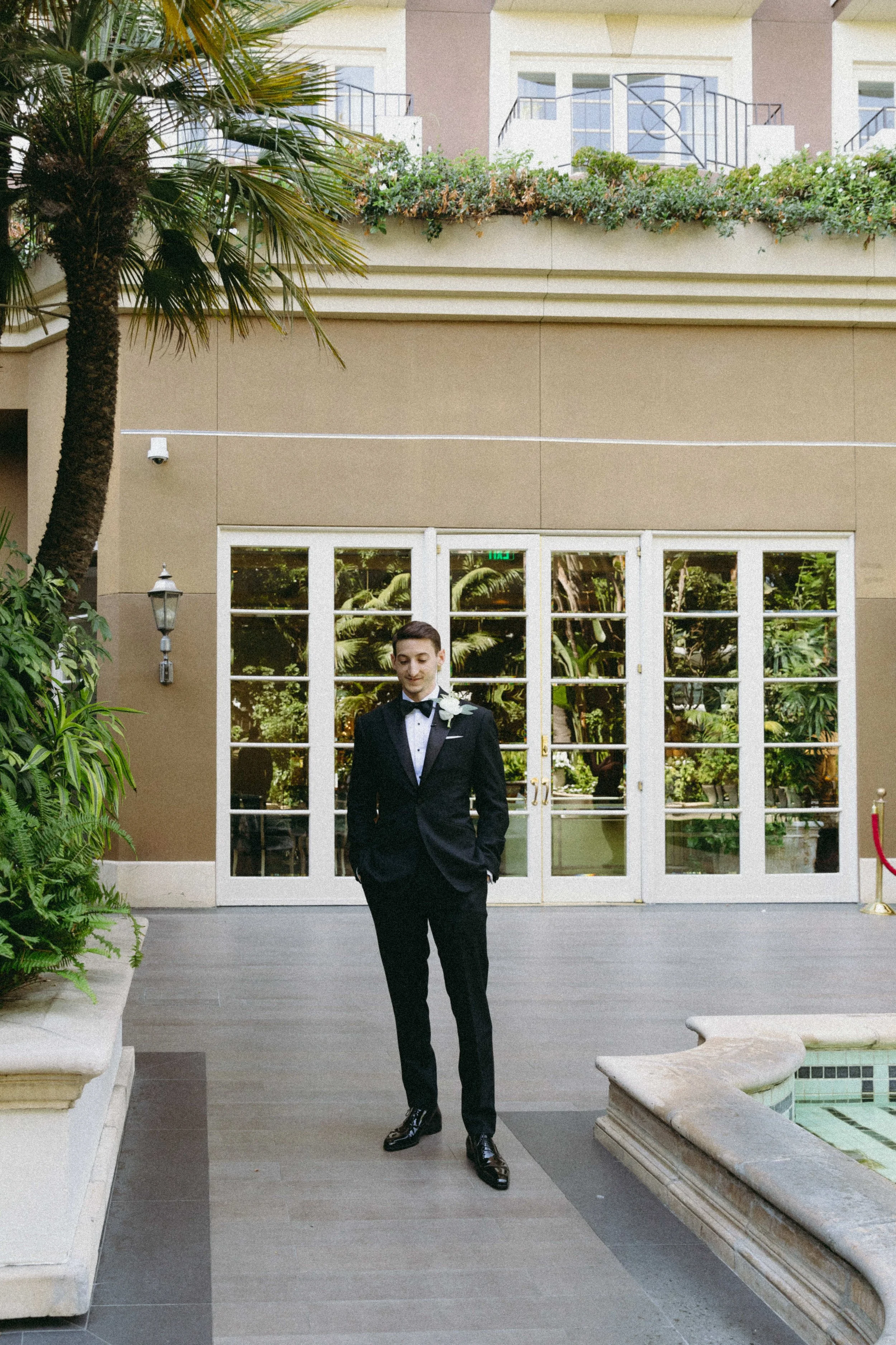 FOUR-SEASONS-HOTEL-LOS-ANGELES-AT-BEVERLY-HILLS-WEDDING-KSP-STUDIO-FIRST-LOOK-14.jpg