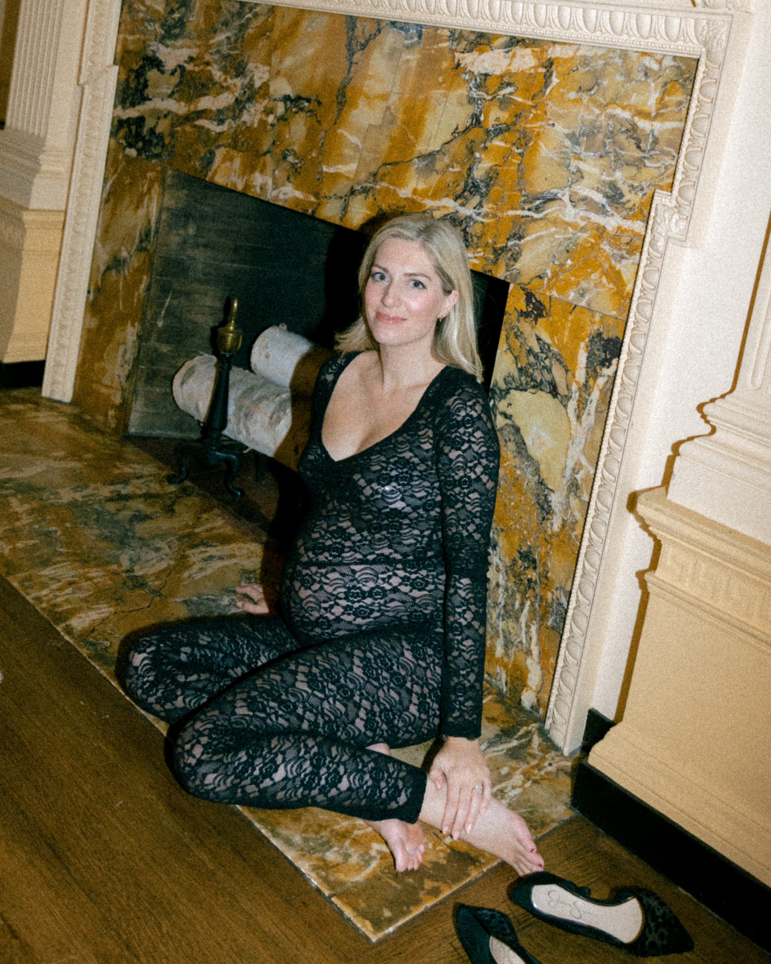 VOGUE-INSPIRED-MATERNITY-SESSION-KSP-STUDIO-5.jpg