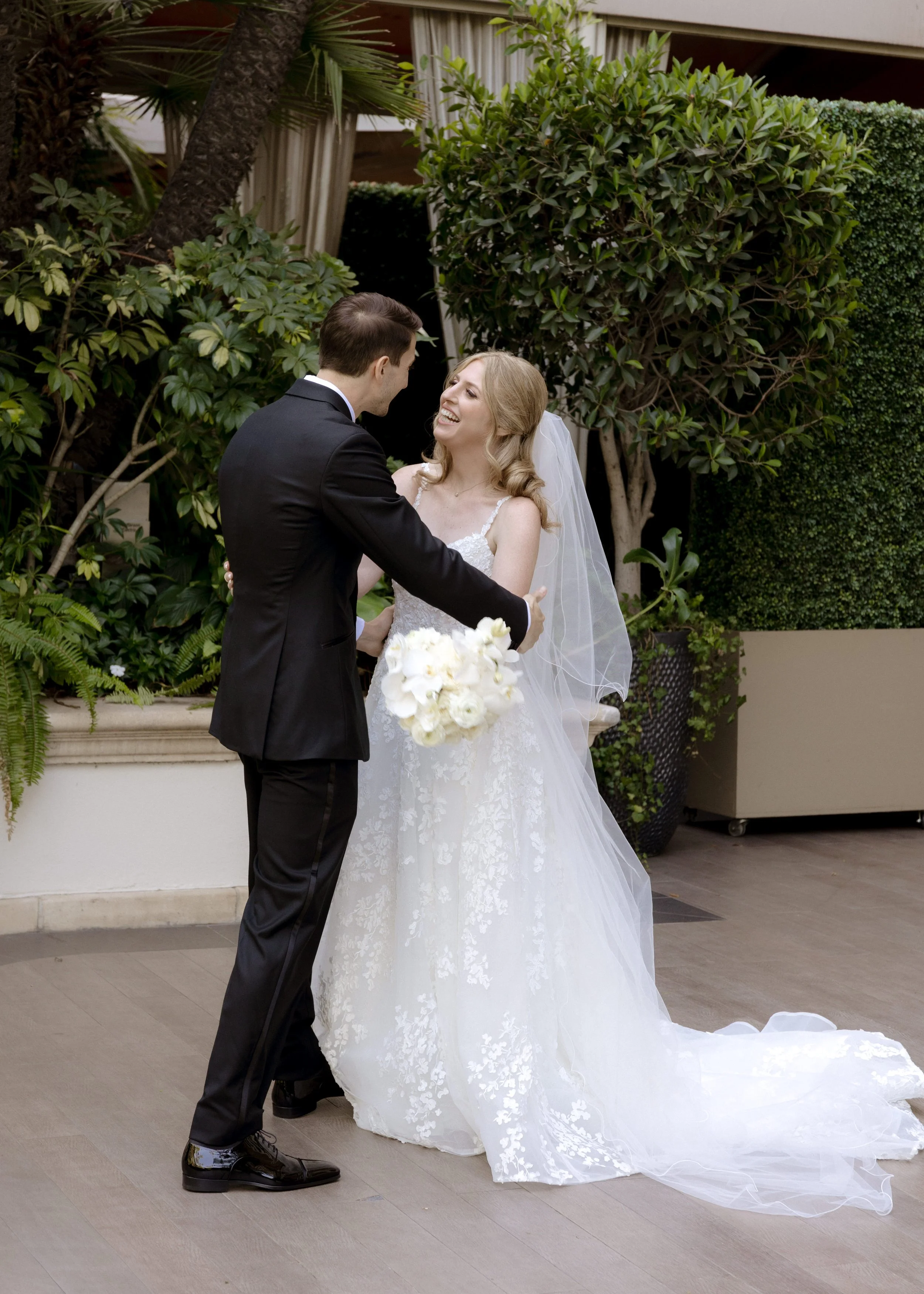FOUR-SEASONS-HOTEL-LOS-ANGELES-AT-BEVERLY-HILLS-WEDDING-KSP-STUDIO-FIRST-LOOK-20.jpg