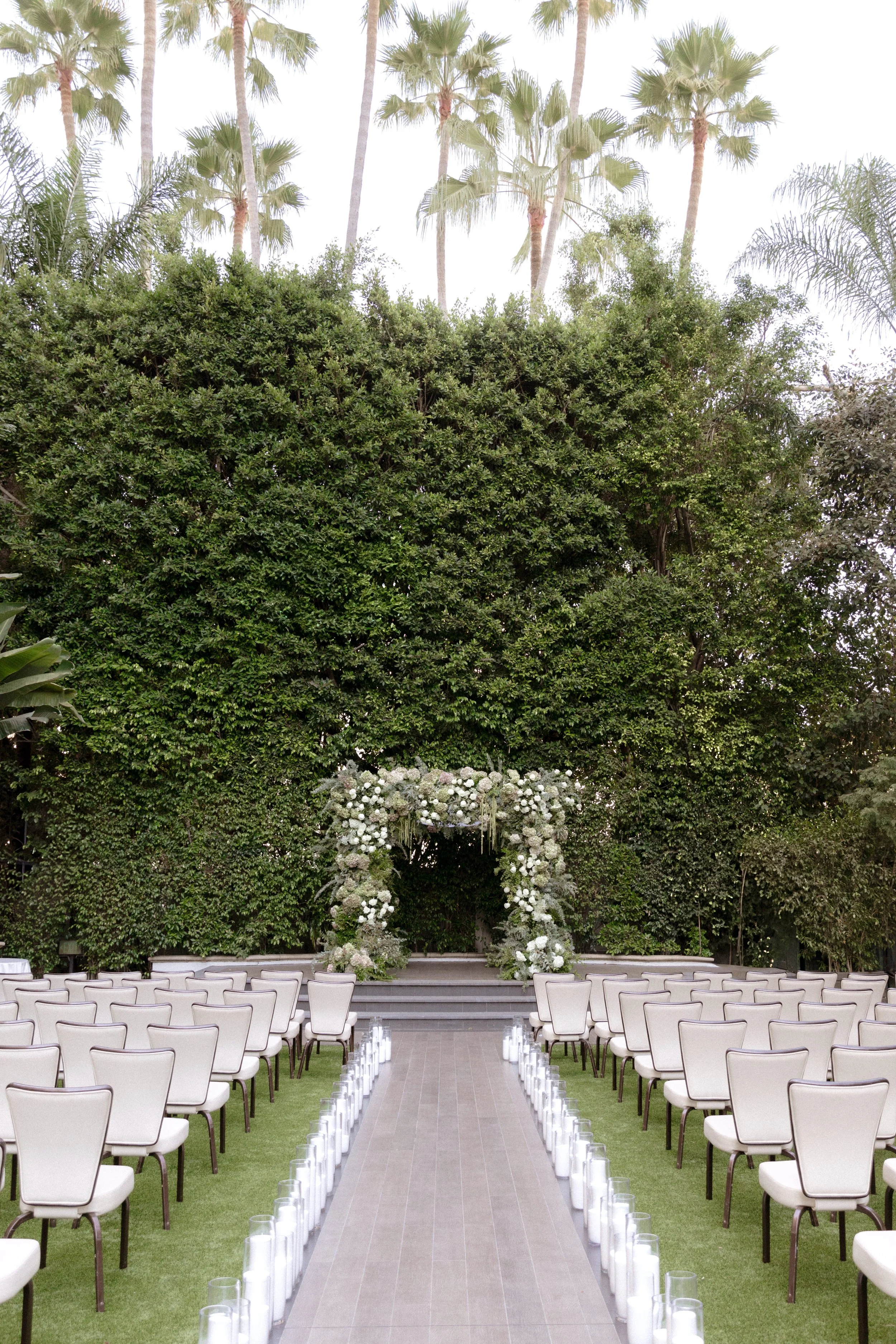 FOUR-SEASONS-HOTEL-LOS-ANGELES-AT-BEVERLY-HILLS-WEDDING-KSP-STUDIO-CEREMONY-8.jpg