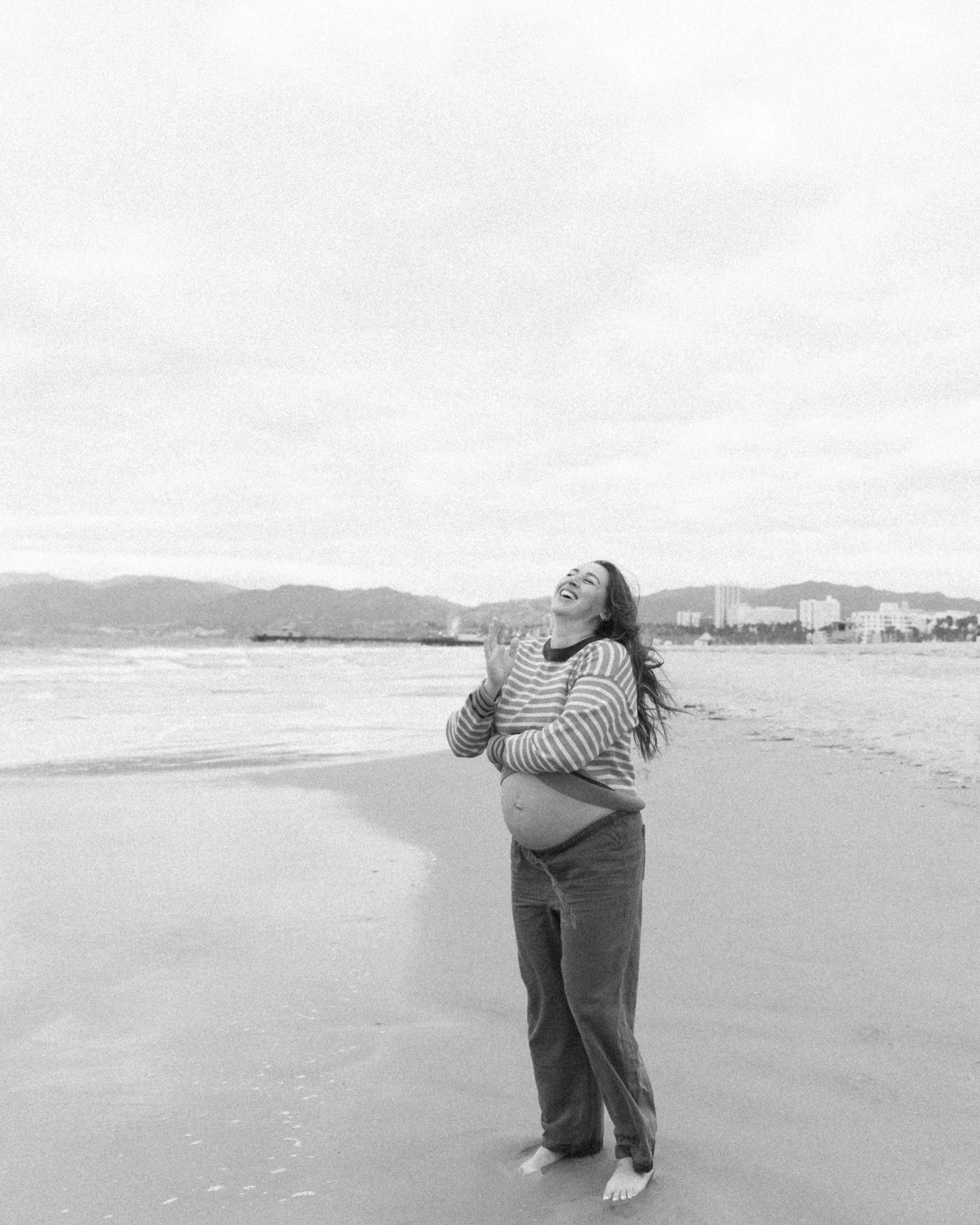 SANTA-MONICA-MATERNITY-EVENING-SESSION-KSP-STUDIO-39.jpg