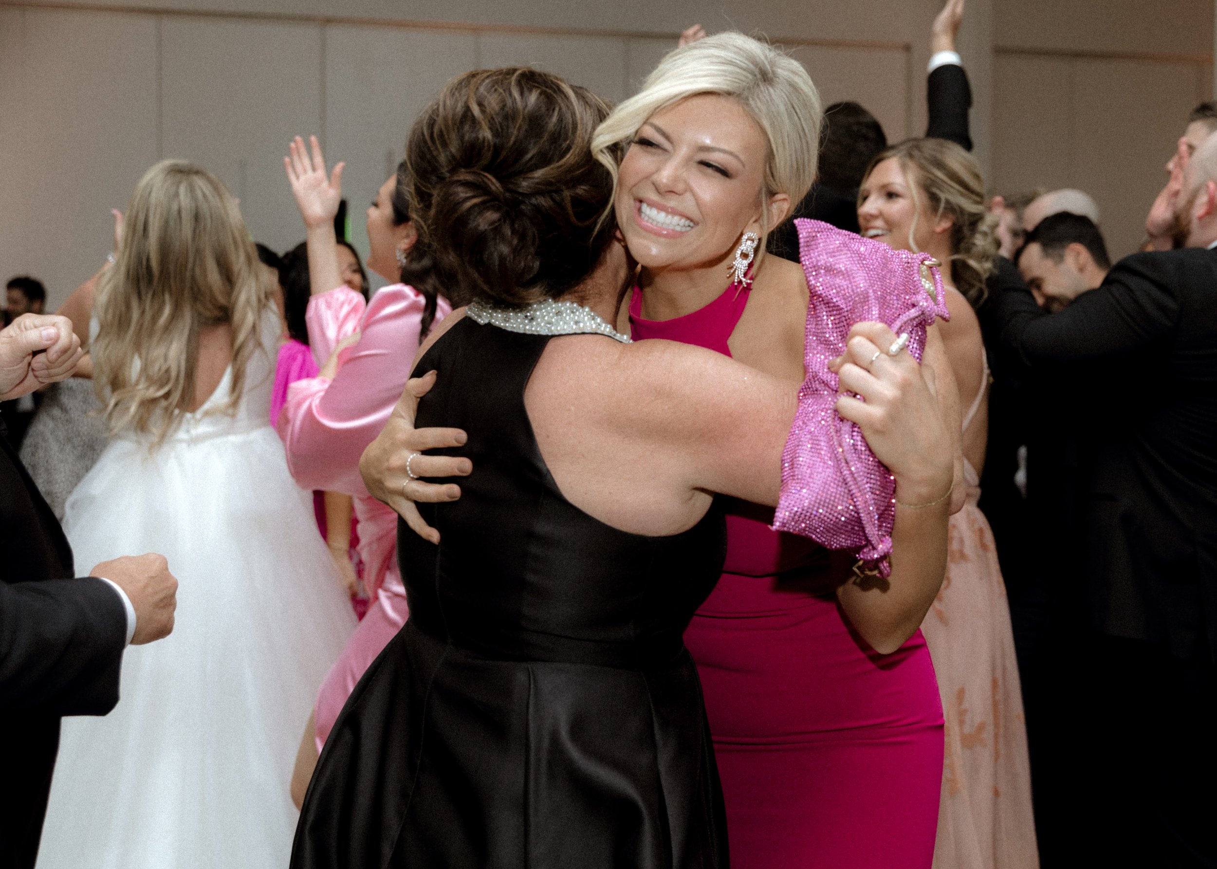 a-palm-springs-inspired-wedding-at-artists-for-humanity-katie-salerno-photography-170.jpg