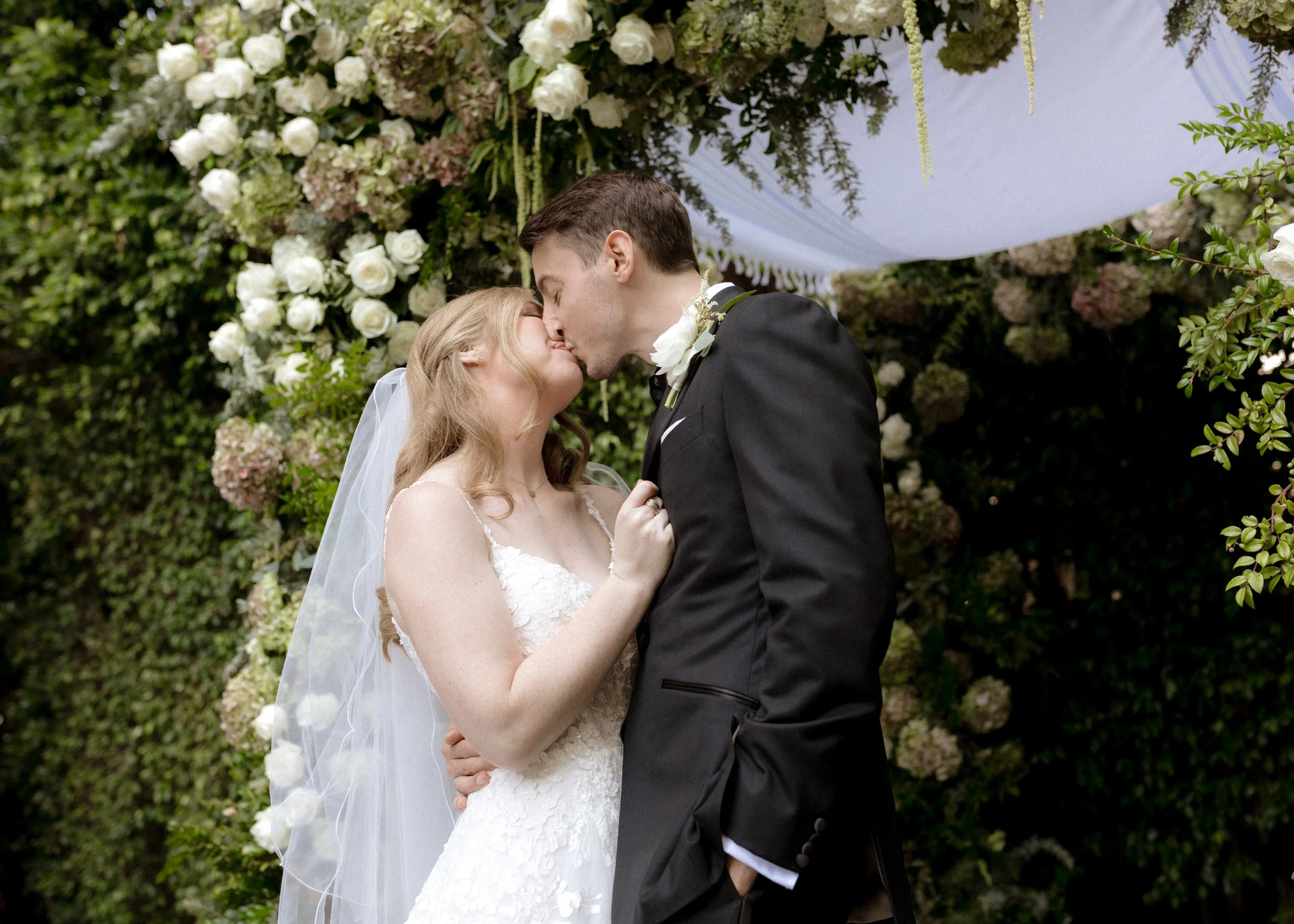 FOUR-SEASONS-HOTEL-LOS-ANGELES-AT-BEVERLY-HILLS-WEDDING-KSP-STUDIO-FIRST-LOOK-75.jpg