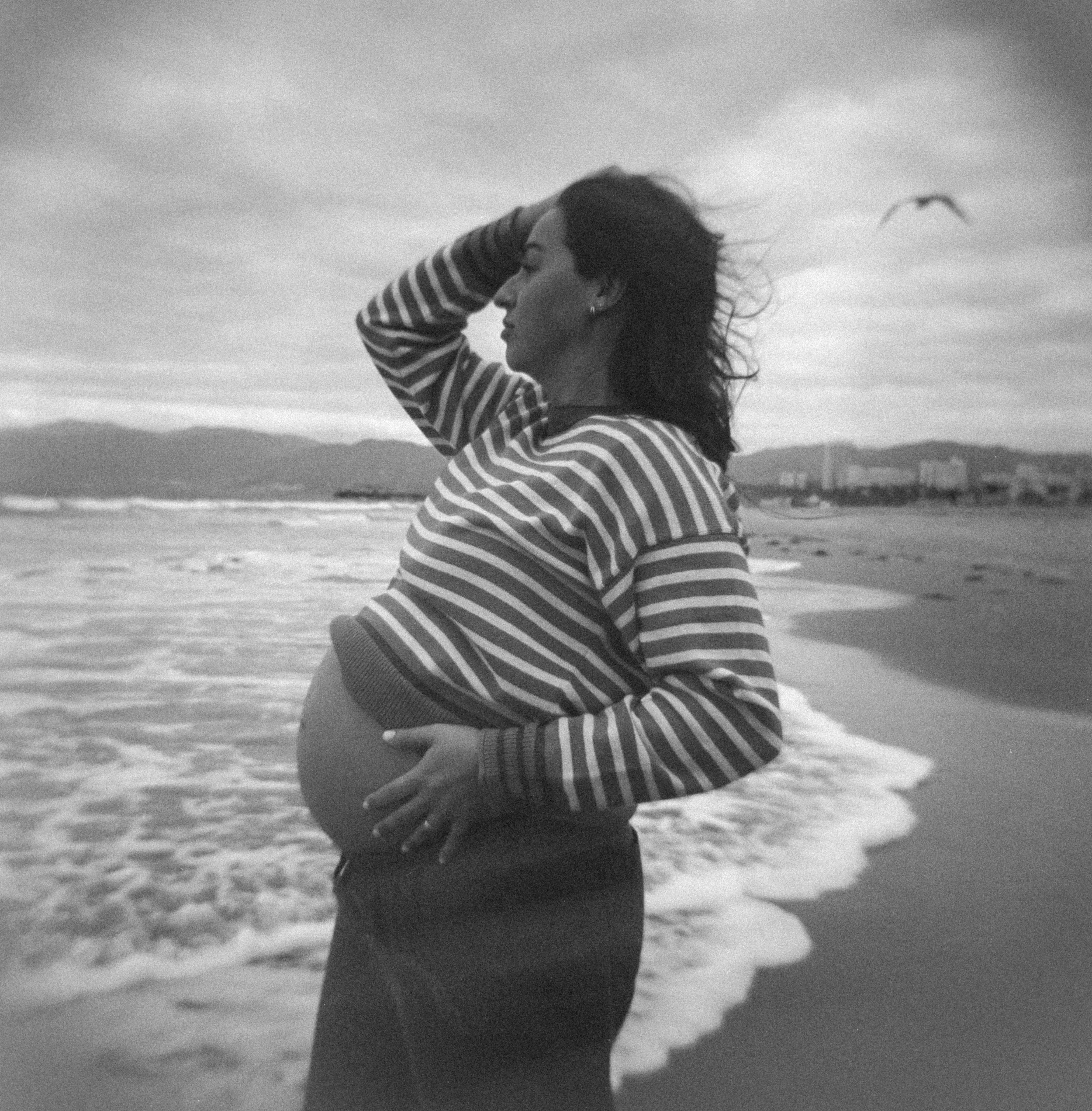 SANTA-MONICA-MATERNITY-EVENING-SESSION-KSP-STUDIO-33.jpg