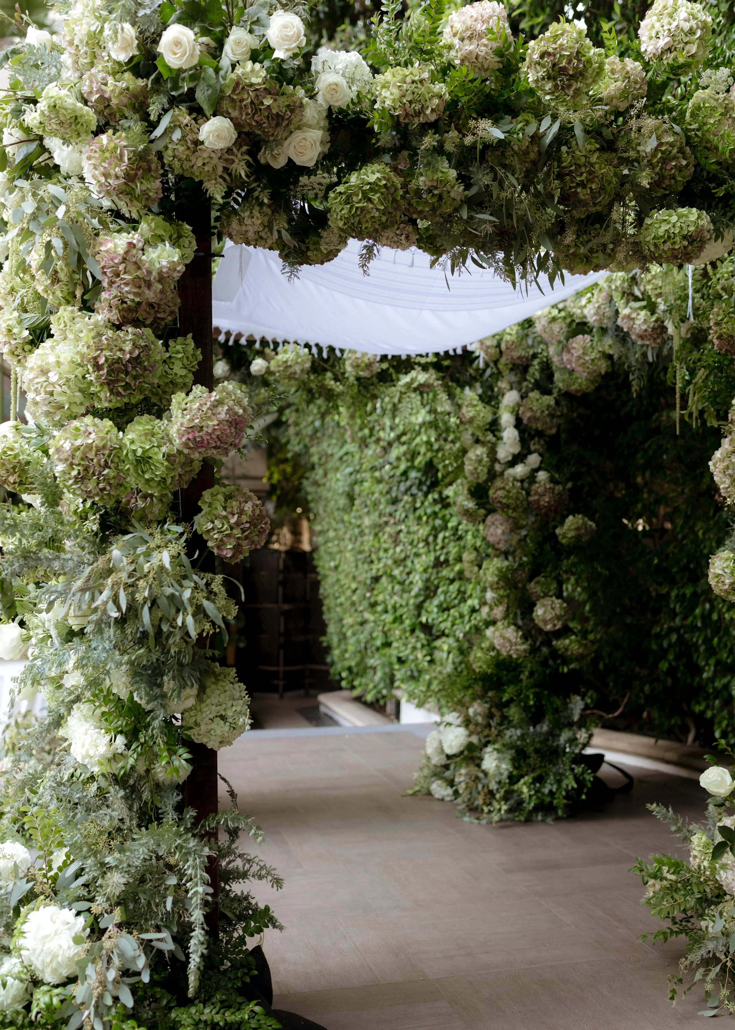 FOUR-SEASONS-HOTEL-LOS-ANGELES-AT-BEVERLY-HILLS-WEDDING-KSP-STUDIO-CEREMONY-12.jpg