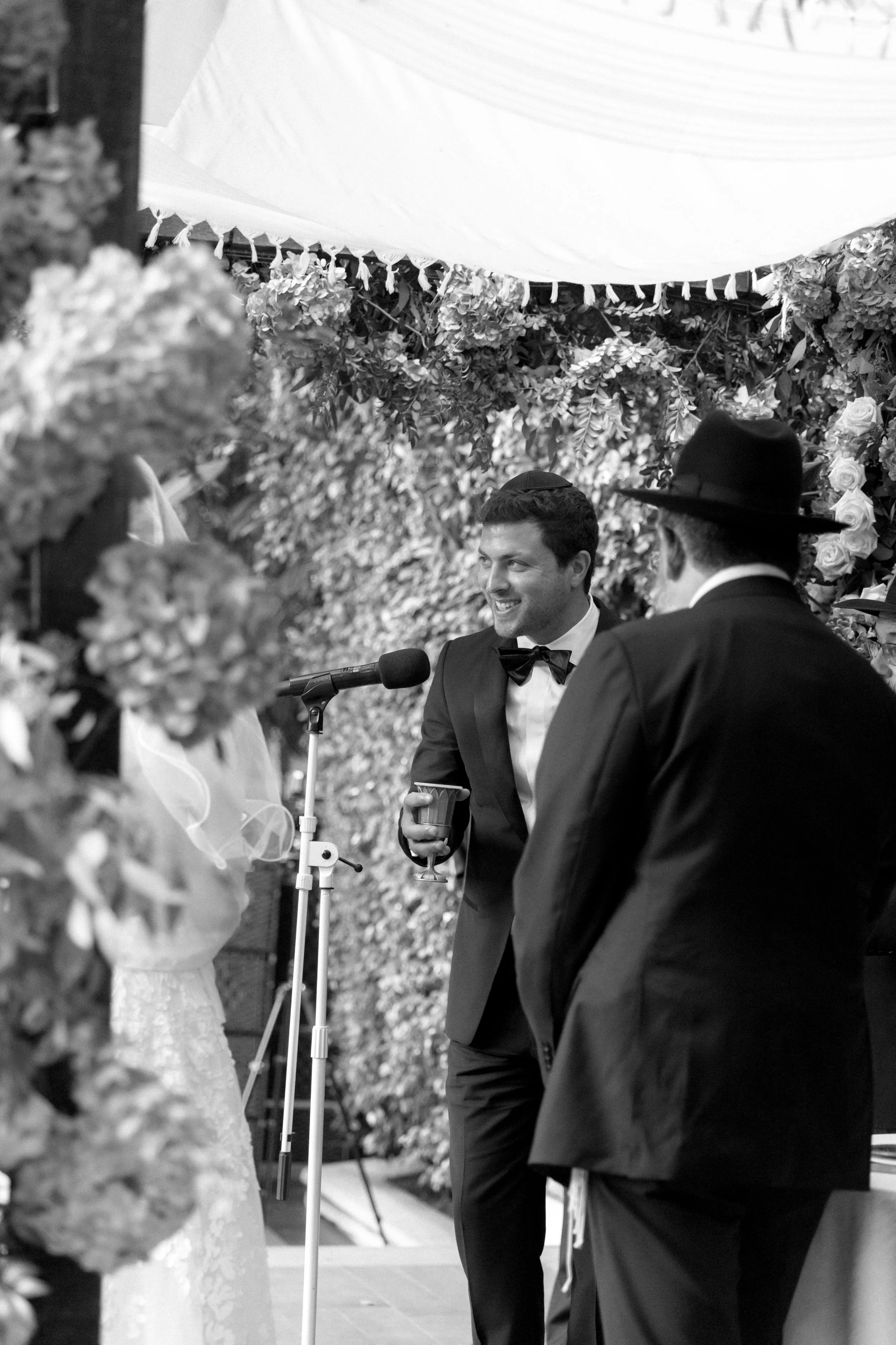 FOUR-SEASONS-HOTEL-LOS-ANGELES-AT-BEVERLY-HILLS-WEDDING-KSP-STUDIO-CEREMONY-98.jpg