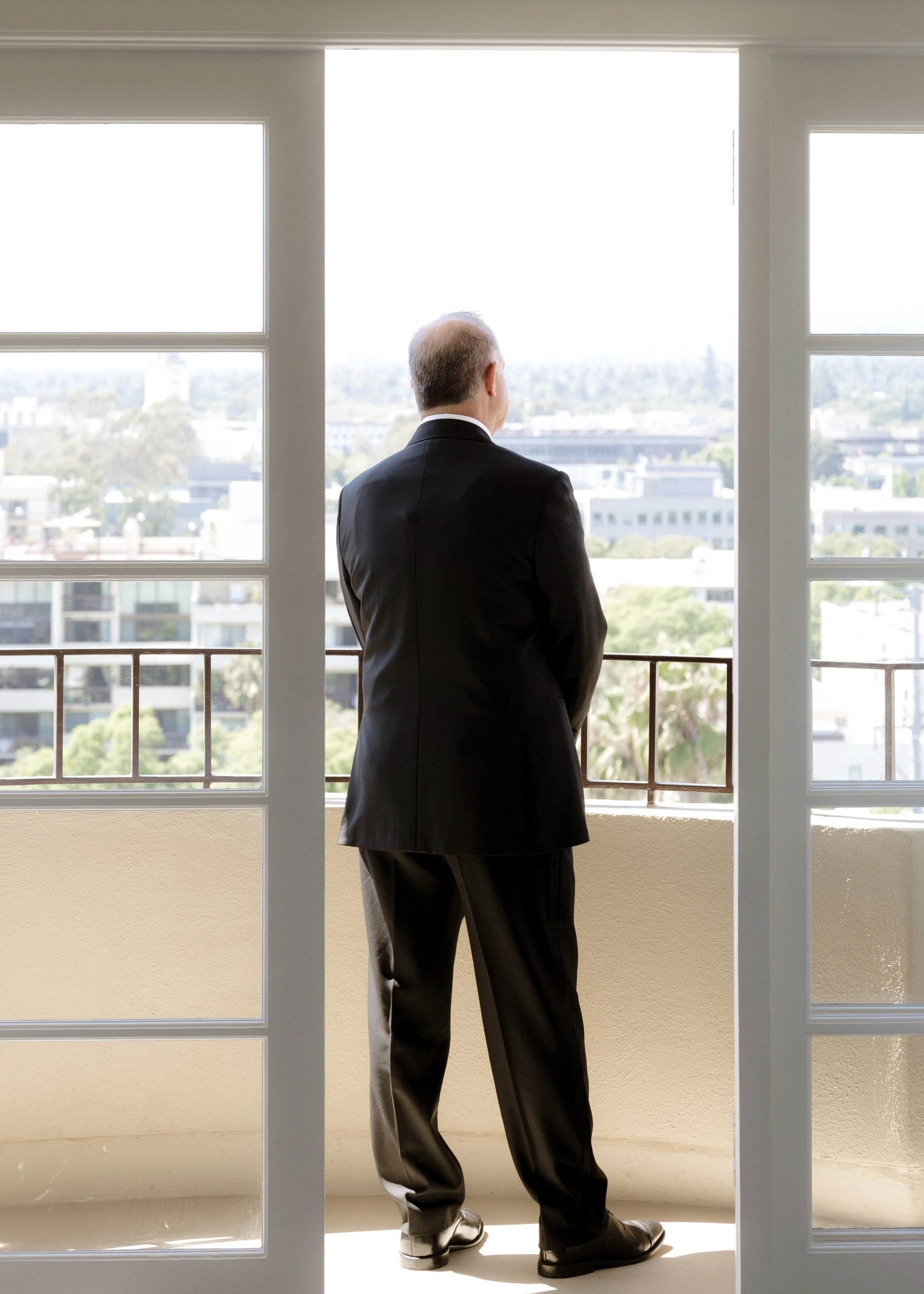 FOUR-SEASONS-HOTEL-LOS-ANGELES-AT-BEVERLY-HILLS-WEDDING-KSP-STUDIO-DAD-FIRST-LOOK-1.jpg