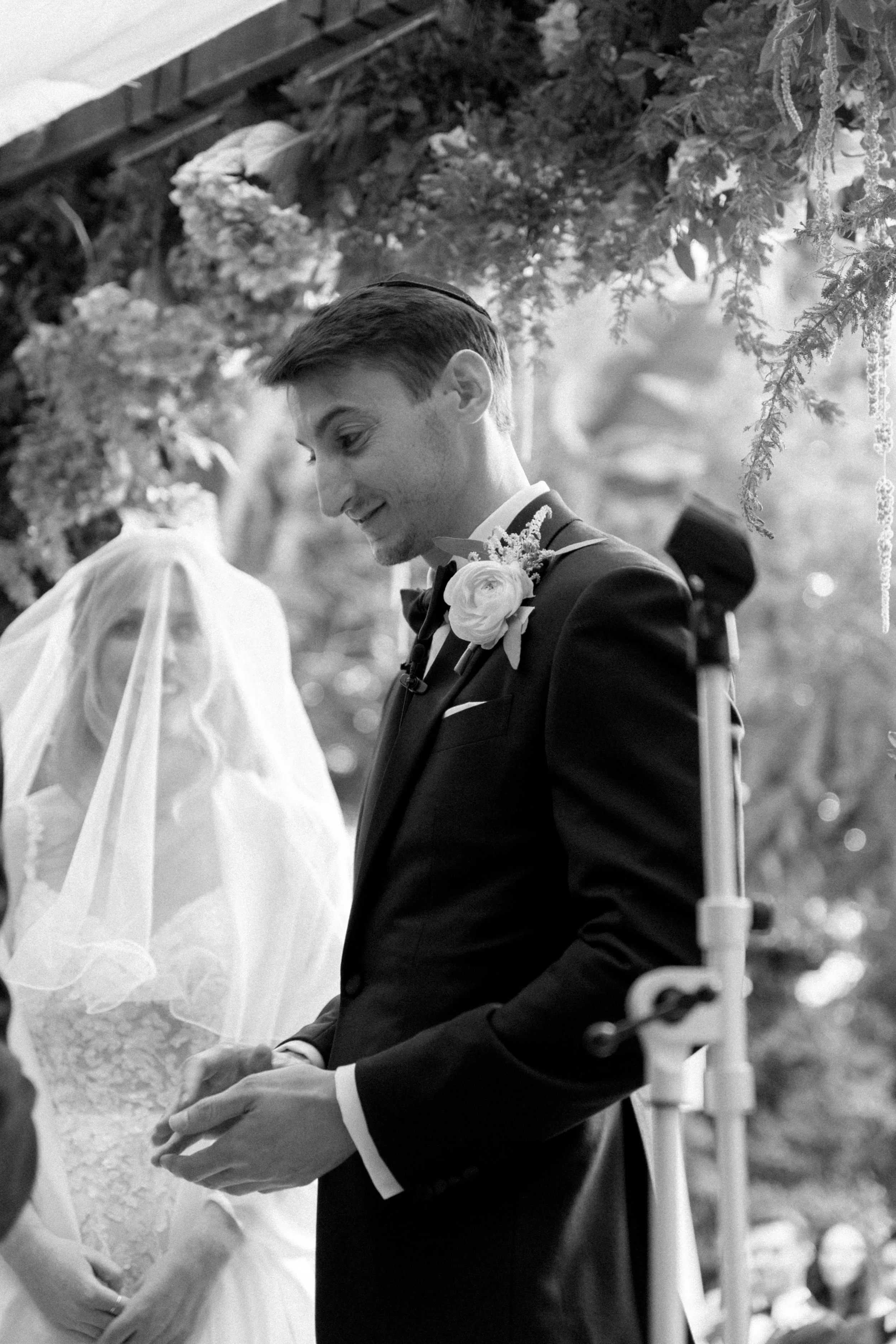 FOUR-SEASONS-HOTEL-LOS-ANGELES-AT-BEVERLY-HILLS-WEDDING-KSP-STUDIO-CEREMONY-92.jpg