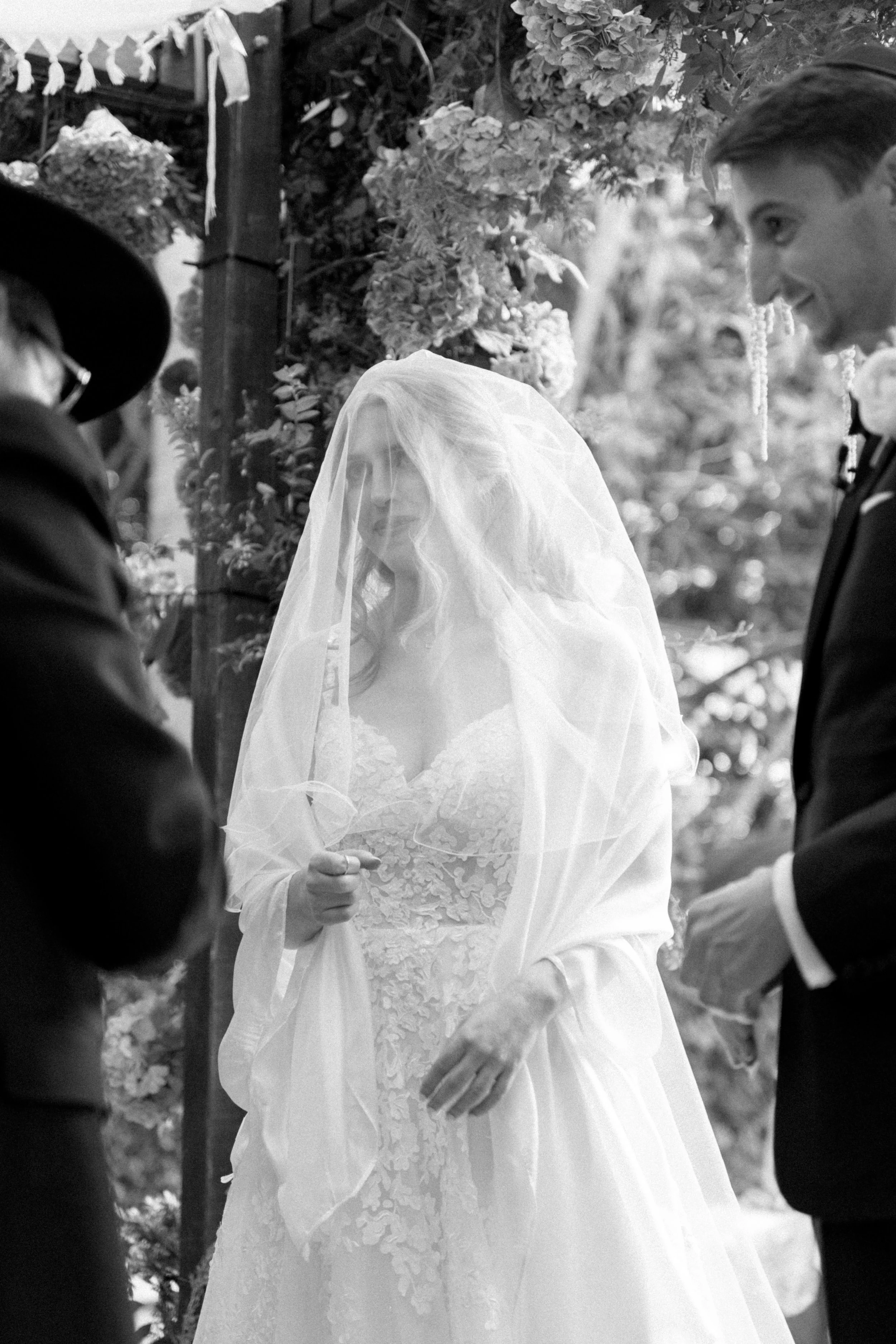 FOUR-SEASONS-HOTEL-LOS-ANGELES-AT-BEVERLY-HILLS-WEDDING-KSP-STUDIO-CEREMONY-91.jpg