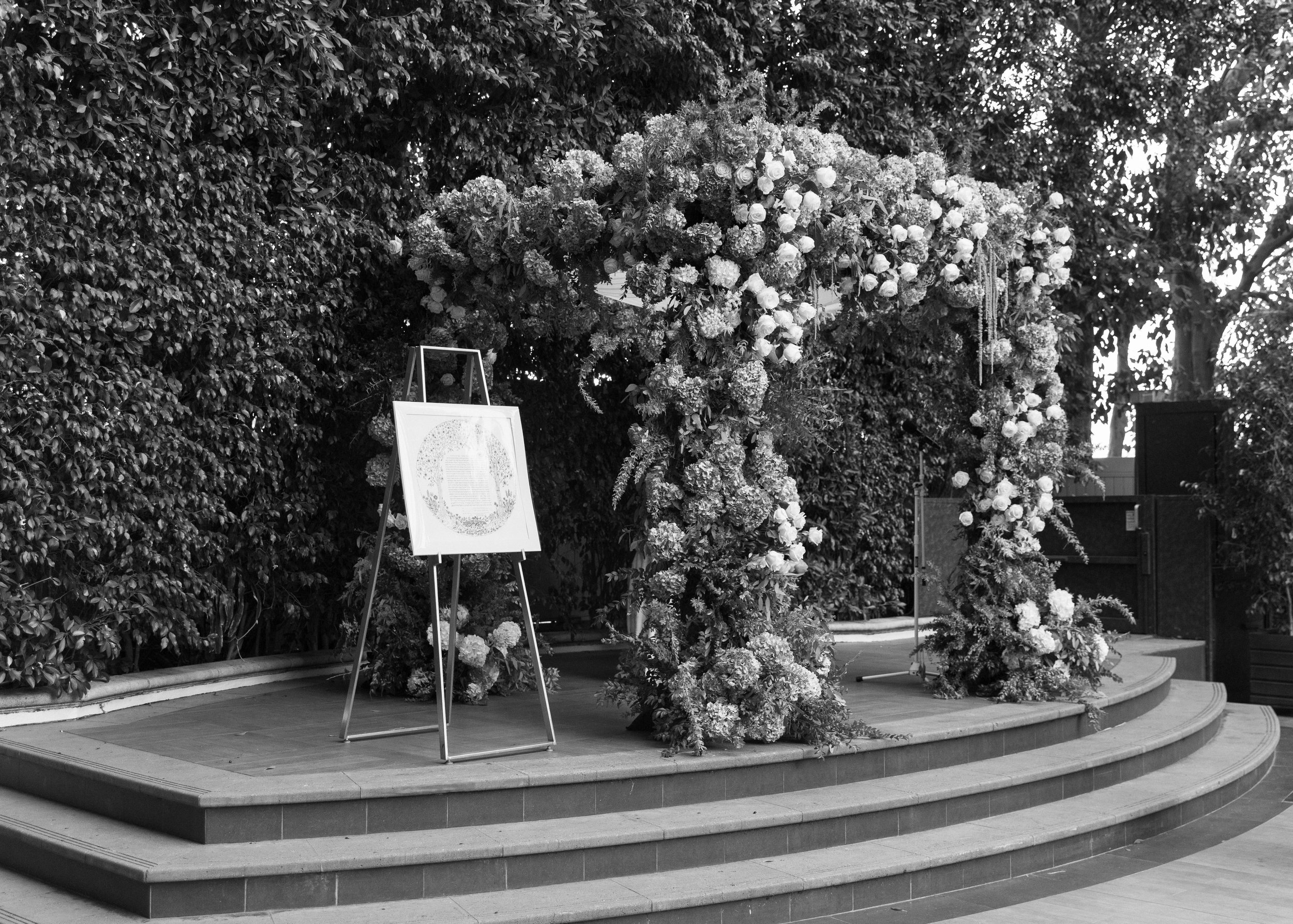 FOUR-SEASONS-HOTEL-LOS-ANGELES-AT-BEVERLY-HILLS-WEDDING-KSP-STUDIO-CEREMONY-25.jpg