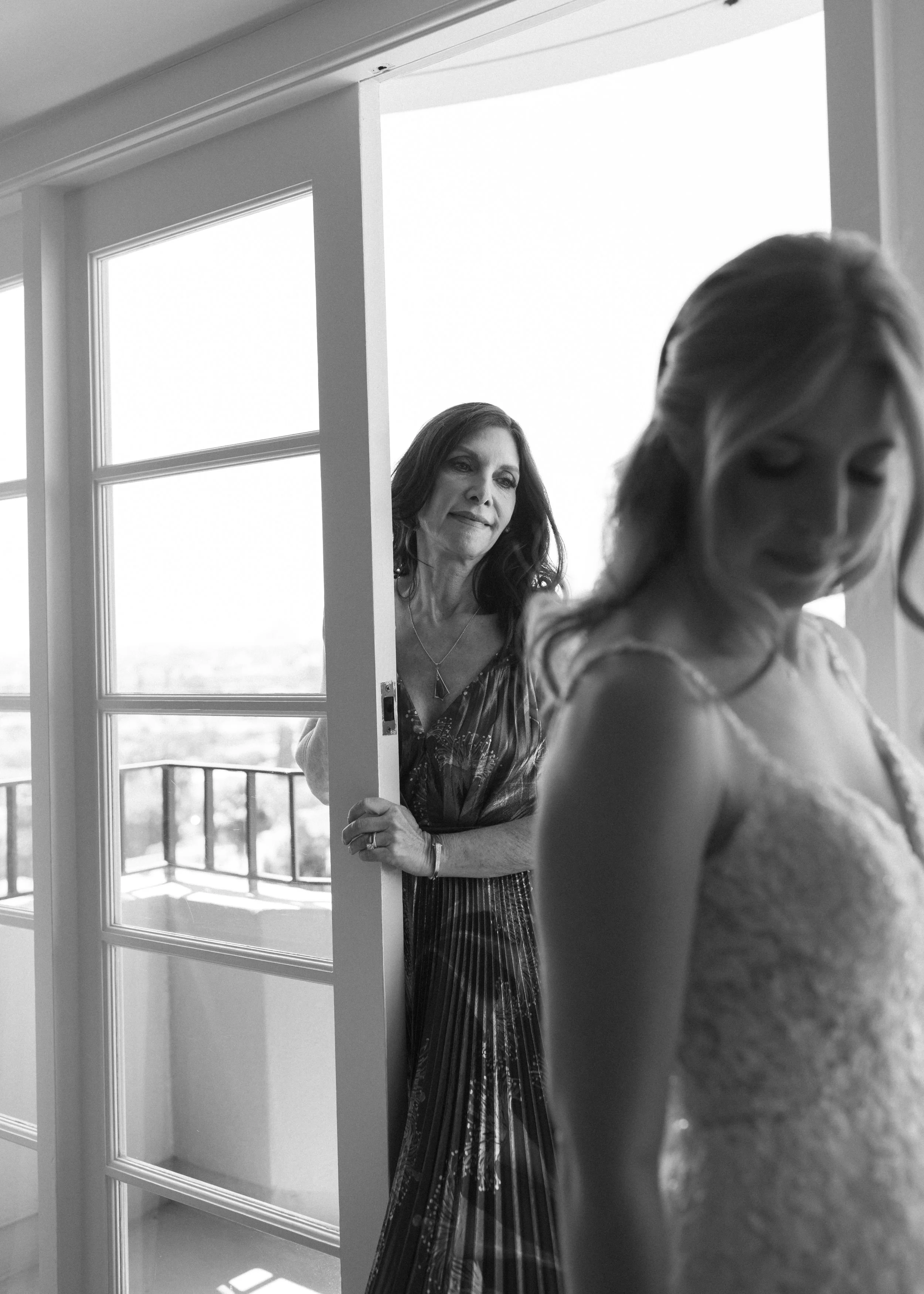 FOUR-SEASONS-HOTEL-LOS-ANGELES-AT-BEVERLY-HILLS-WEDDING-KSP-STUDIO-PREP-84.jpg