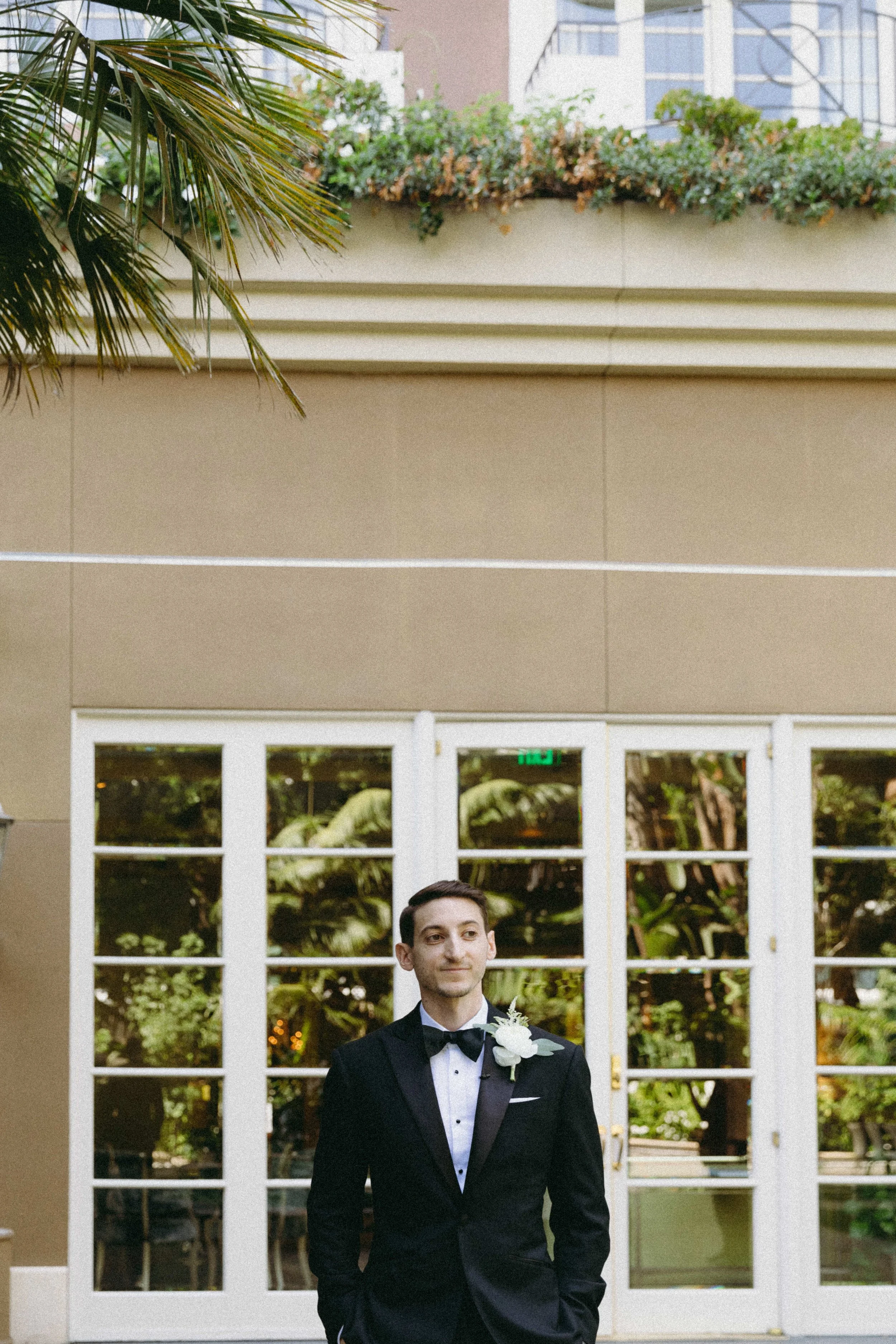 FOUR-SEASONS-HOTEL-LOS-ANGELES-AT-BEVERLY-HILLS-WEDDING-KSP-STUDIO-FIRST-LOOK-15.jpg