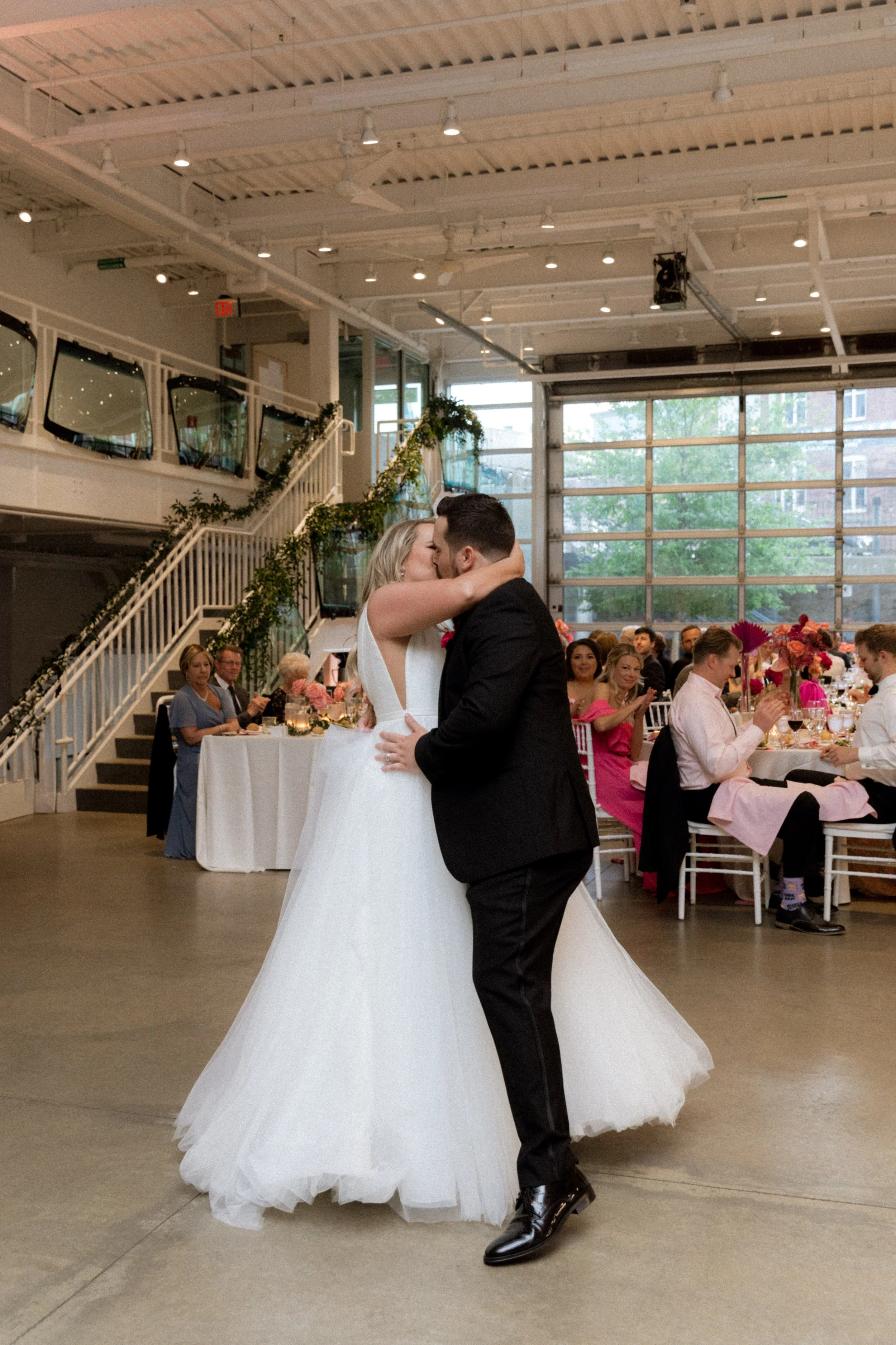 a-palm-springs-inspired-wedding-at-artists-for-humanity-katie-salerno-photography-177.jpg