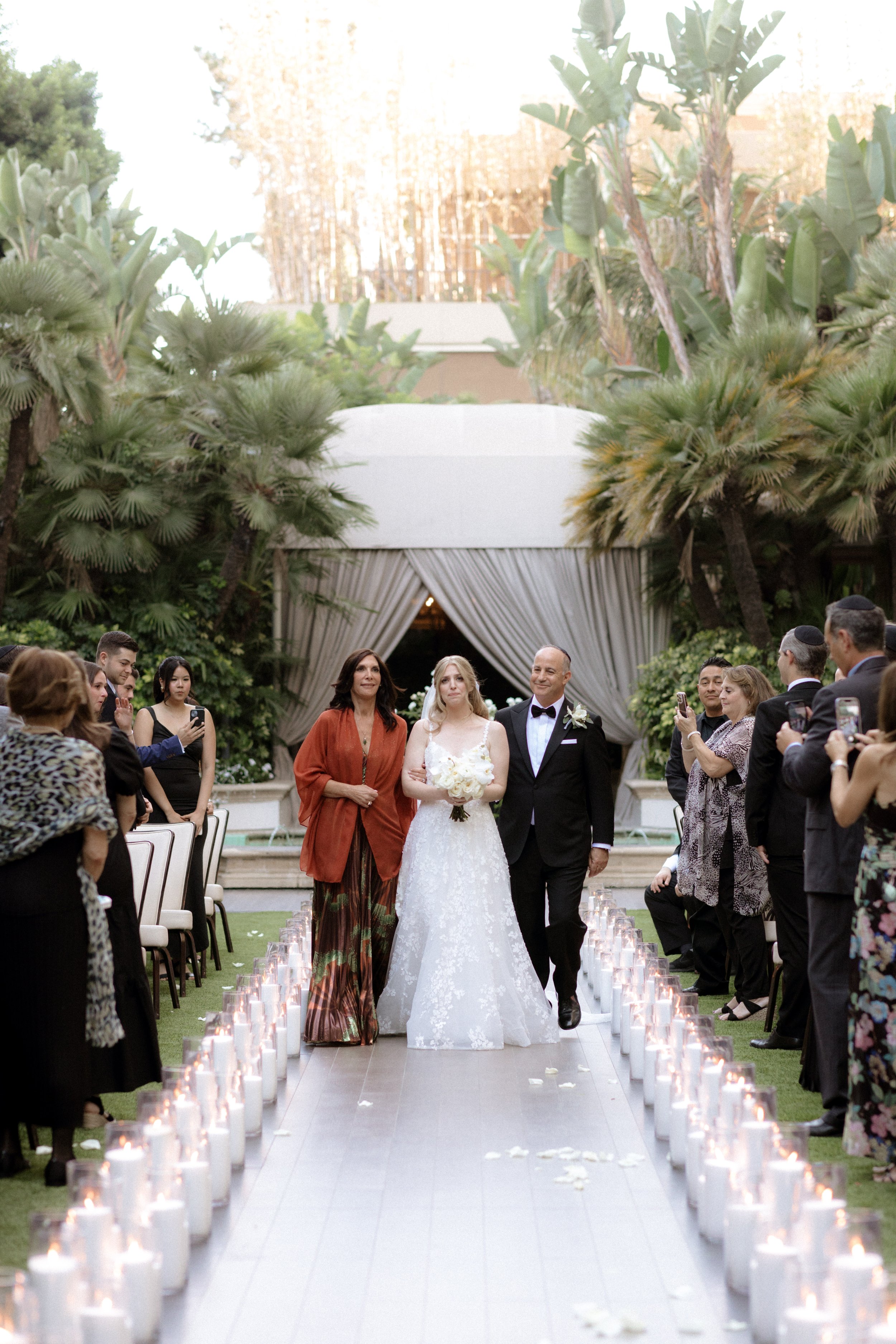 FOUR-SEASONS-HOTEL-LOS-ANGELES-AT-BEVERLY-HILLS-WEDDING-KSP-STUDIO-CEREMONY-53.jpg