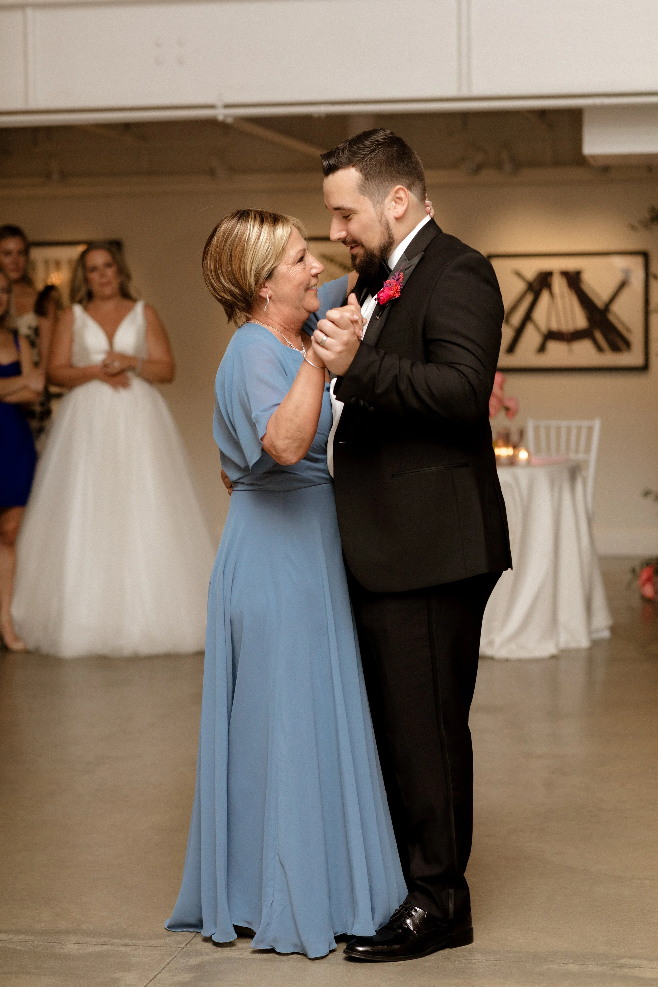 a-palm-springs-inspired-wedding-at-artists-for-humanity-katie-salerno-photography-222.jpg
