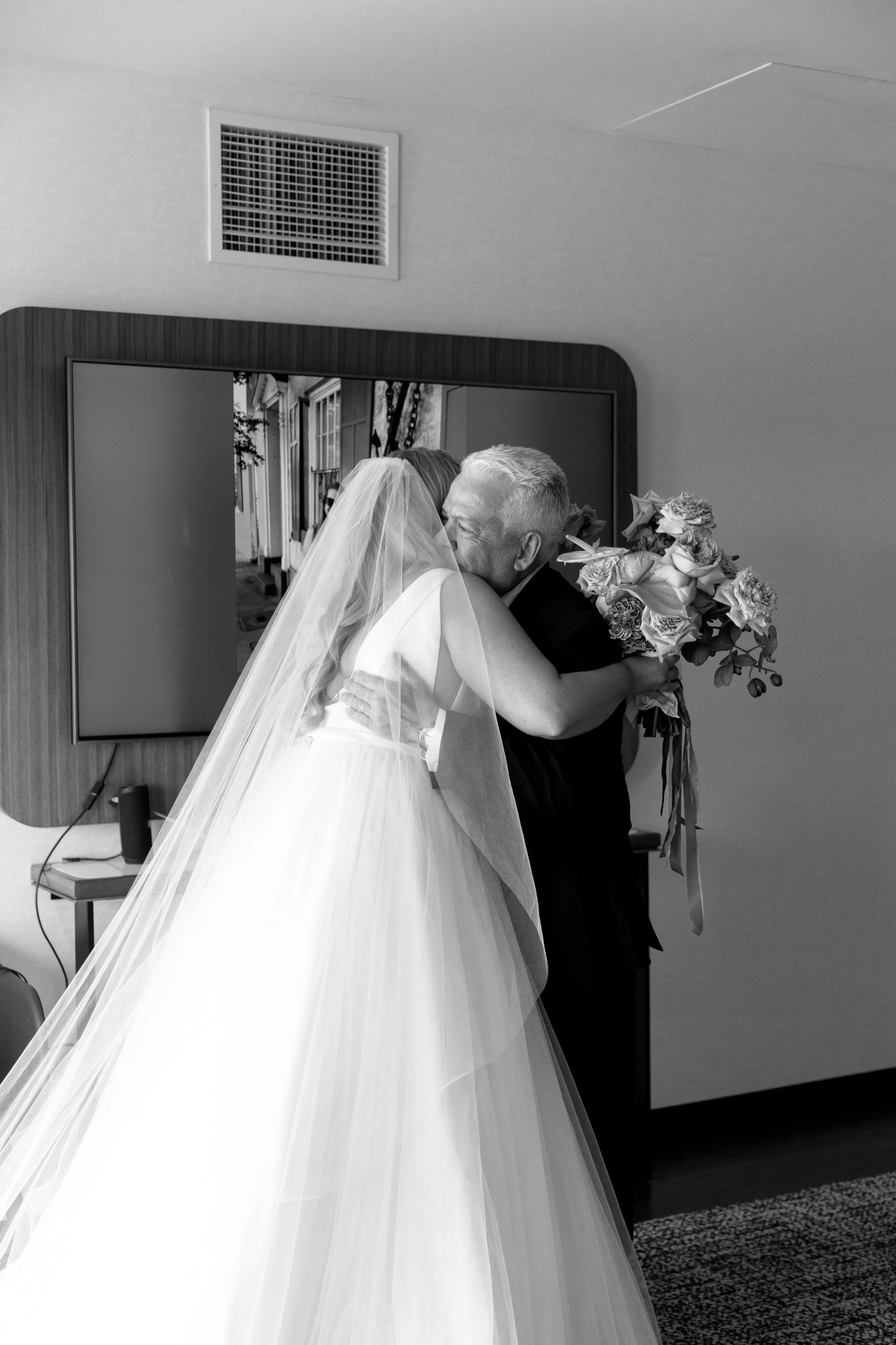 a-palm-springs-inspired-wedding-at-artists-for-humanity-katie-salerno-photography-79.jpg