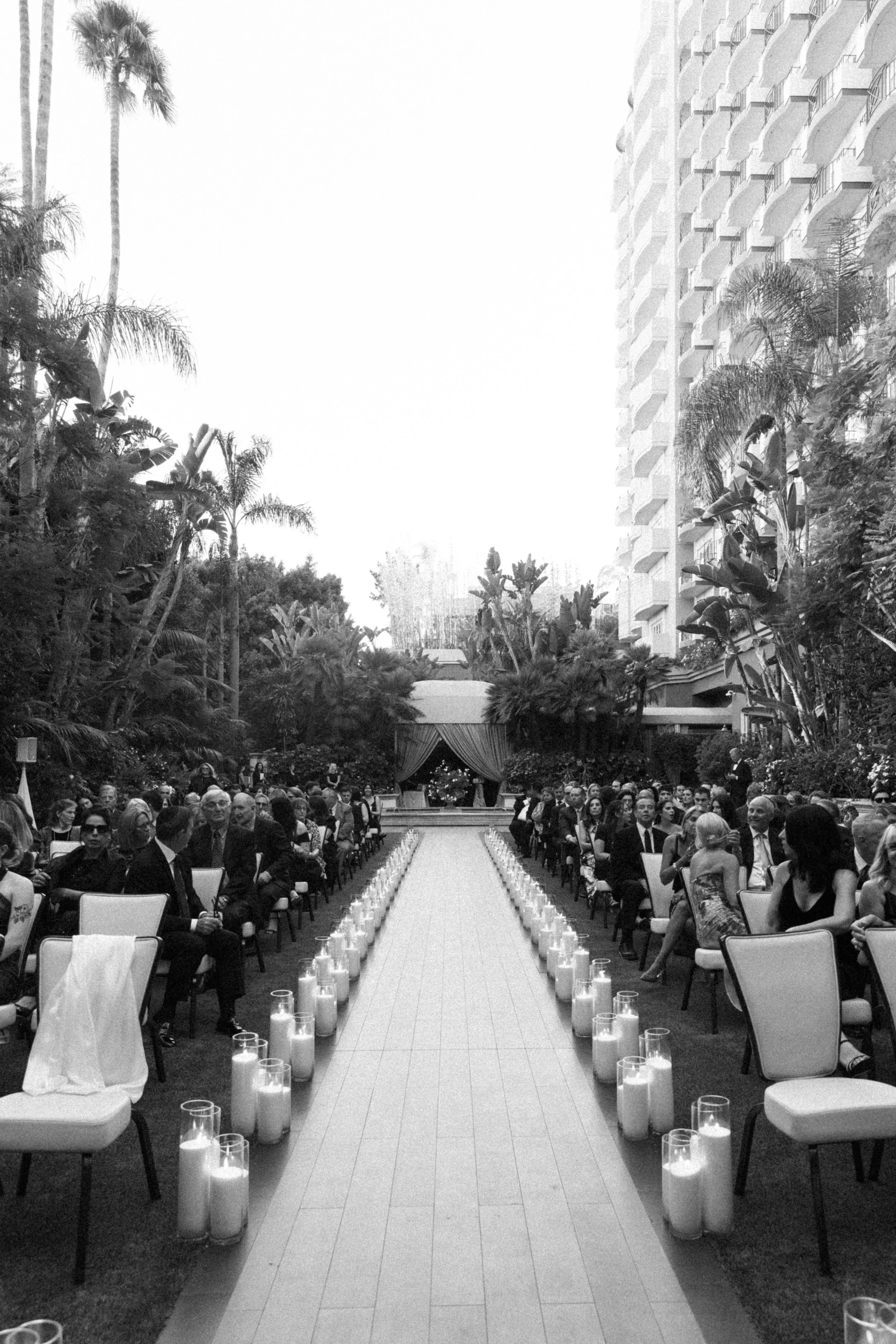 FOUR-SEASONS-HOTEL-LOS-ANGELES-AT-BEVERLY-HILLS-WEDDING-KSP-STUDIO-CEREMONY-27.jpg