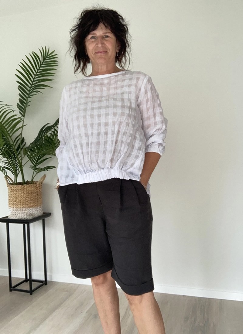 Bees Knees Shorts — Black