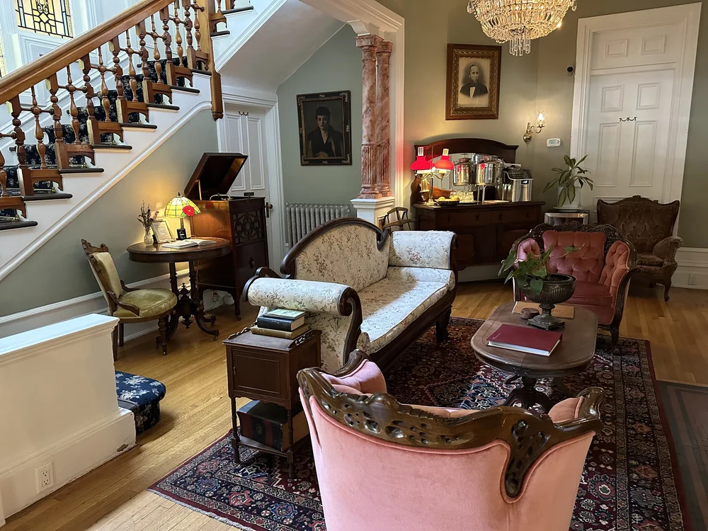 Ellerbeck Bed & Breakfast — Salt Lake Sideways