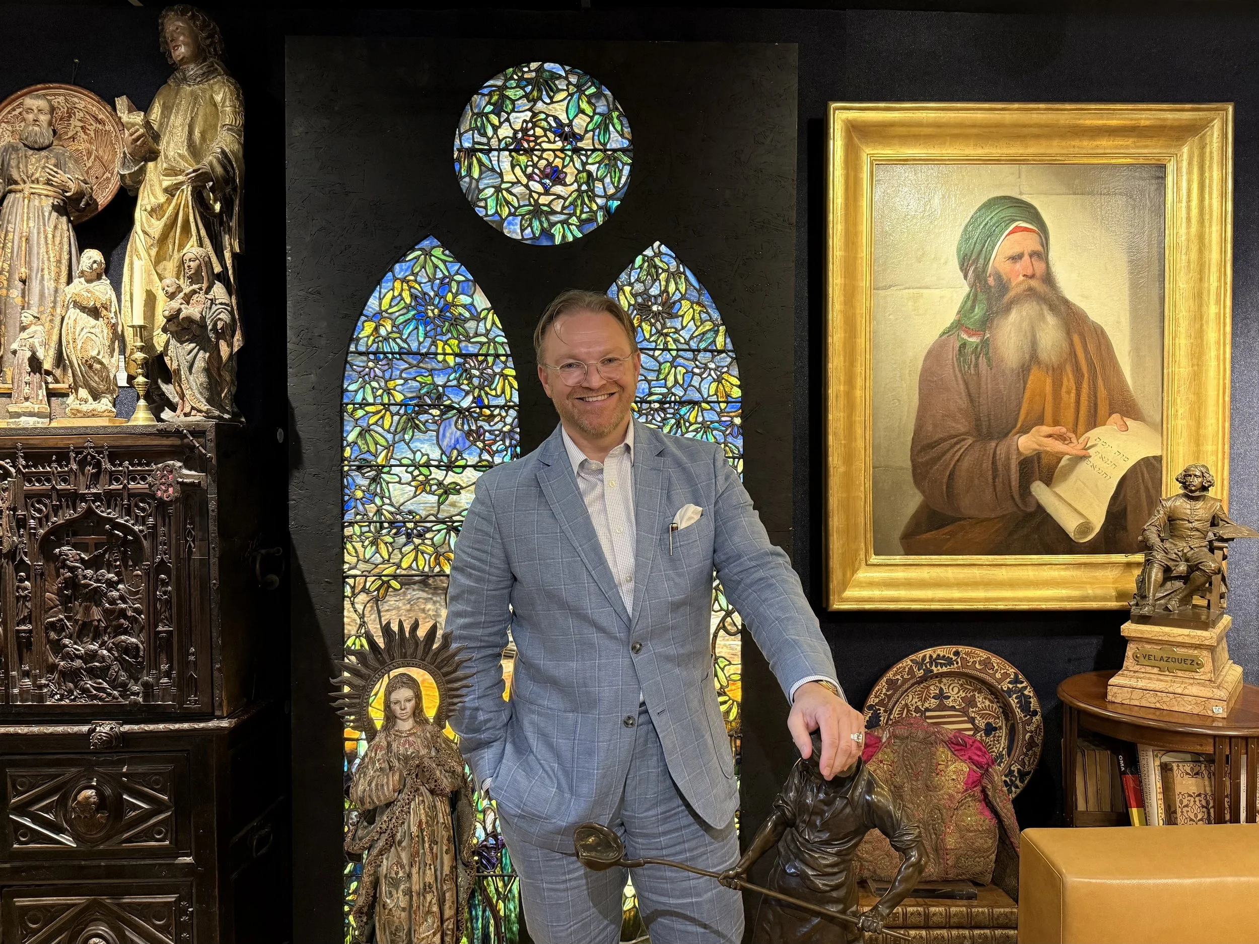 Anthony’s Fine Art &amp; Antiques