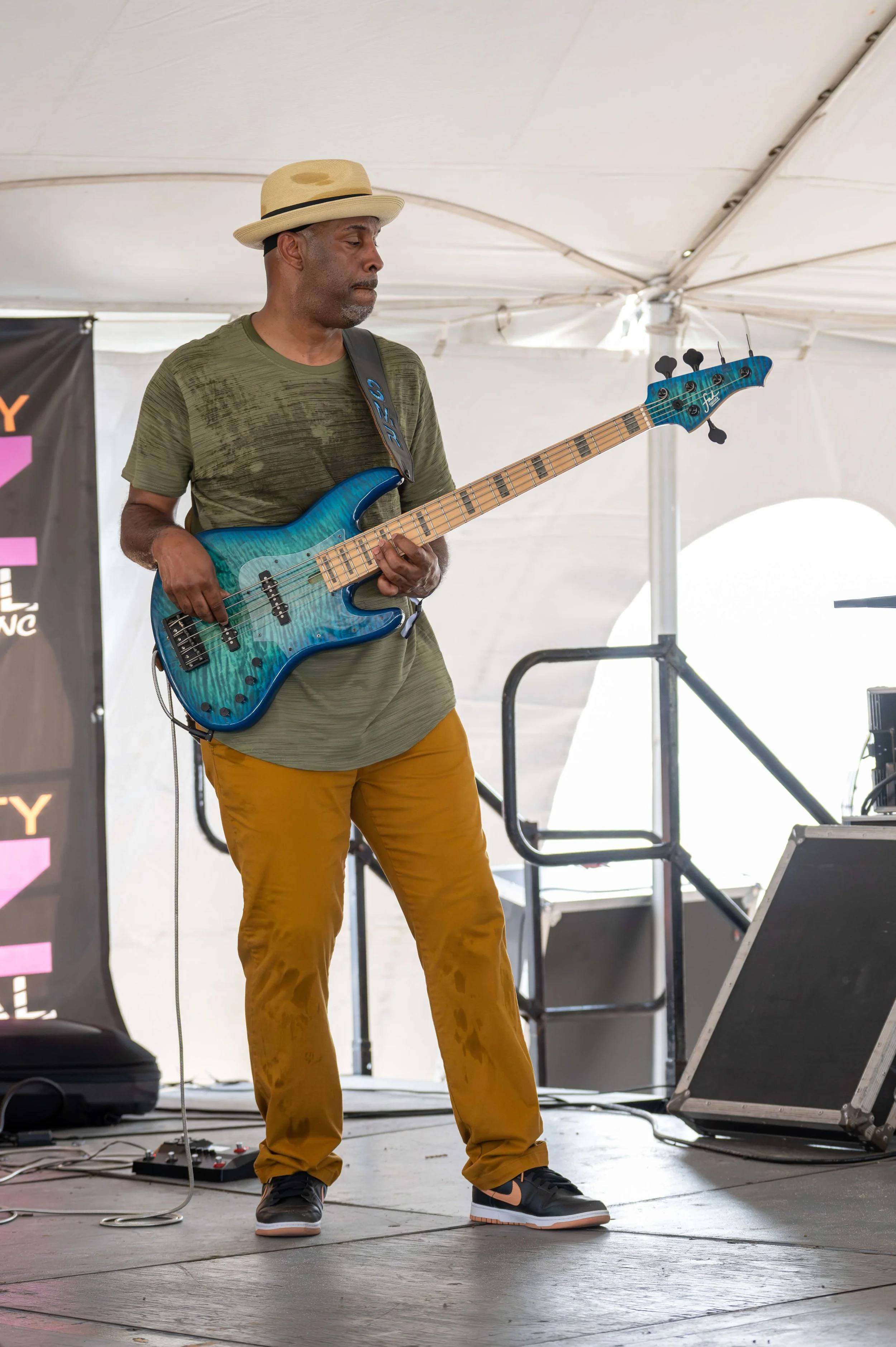 DAN_5465-Enhanced-NR.jpg